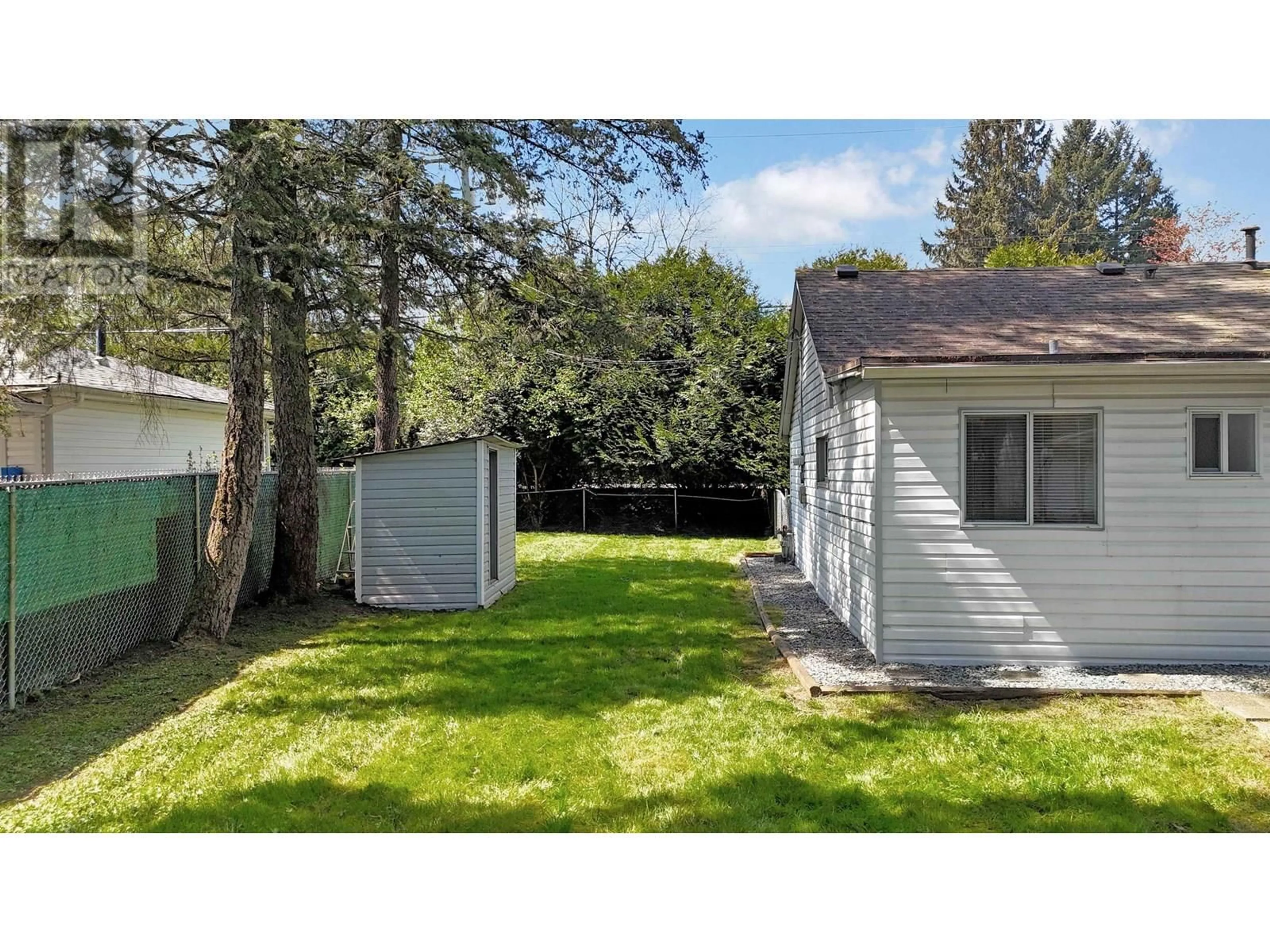 Shed for 3696 CEDAR DRIVE, Port Coquitlam British Columbia V3B3C9