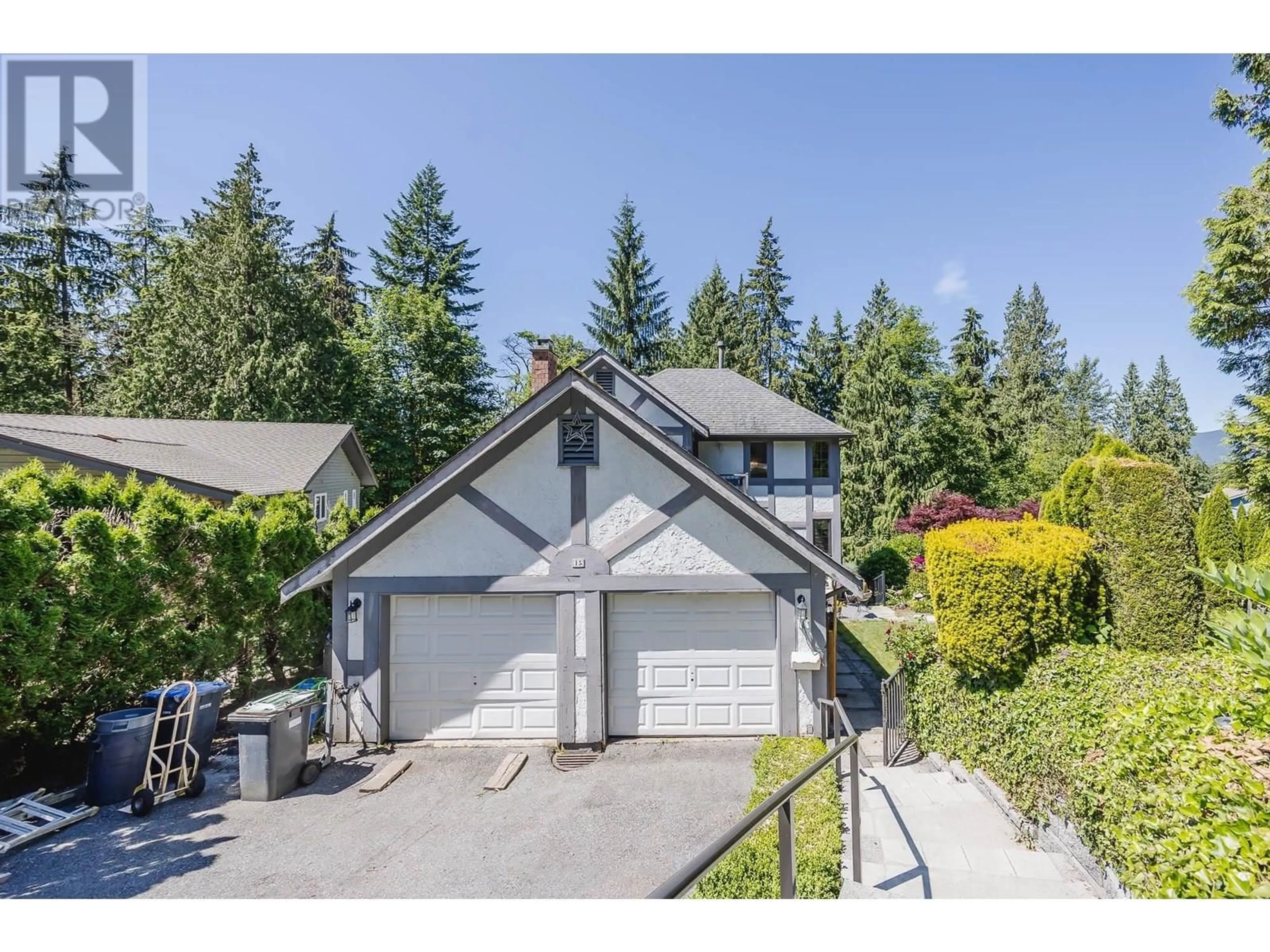 A pic from outside/outdoor area/front of a property/back of a property/a pic from drone, street for 15 ESCOLA BAY, Port Moody British Columbia V3H3Z1