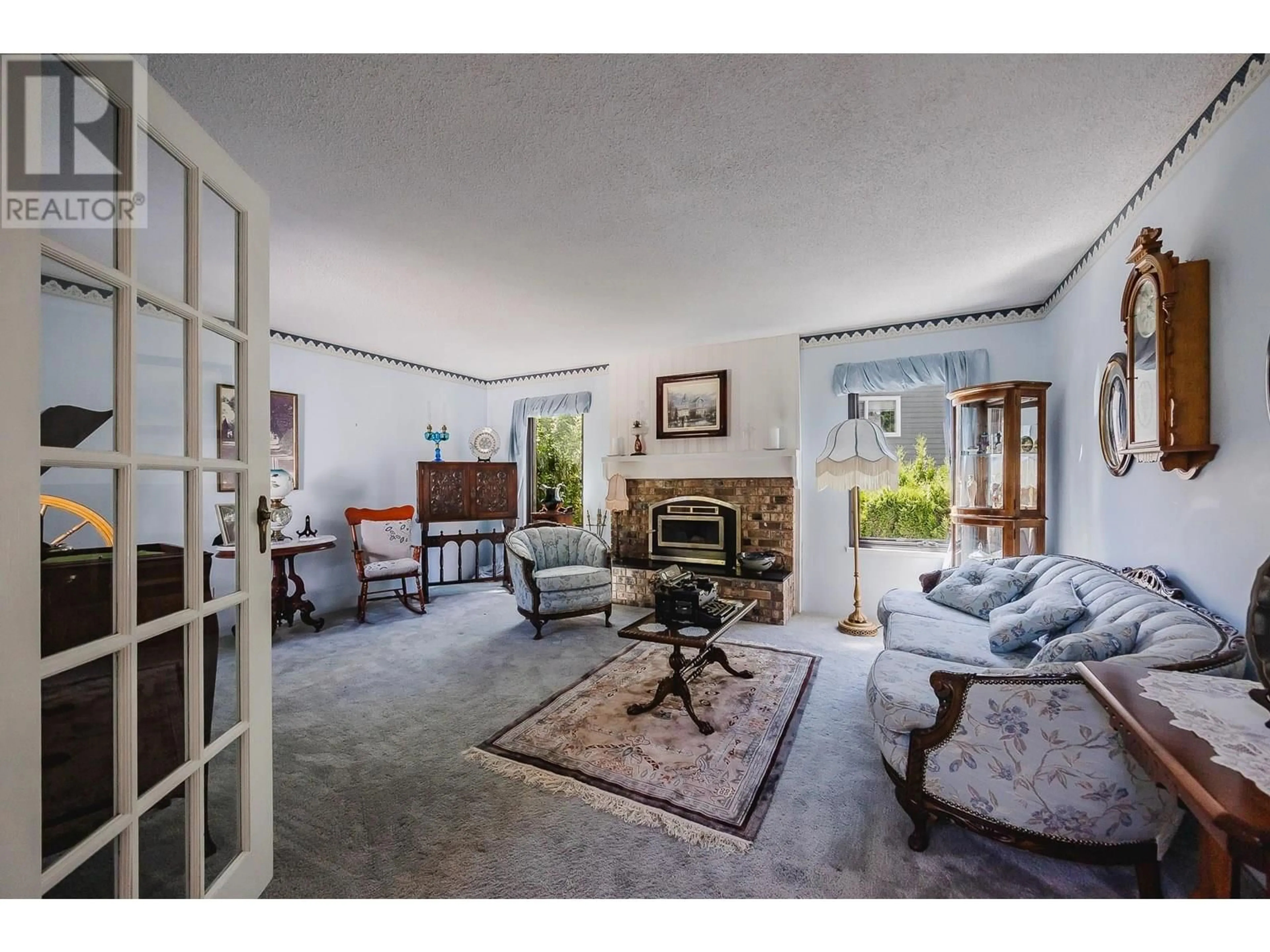 Living room with furniture, unknown for 15 ESCOLA BAY, Port Moody British Columbia V3H3Z1