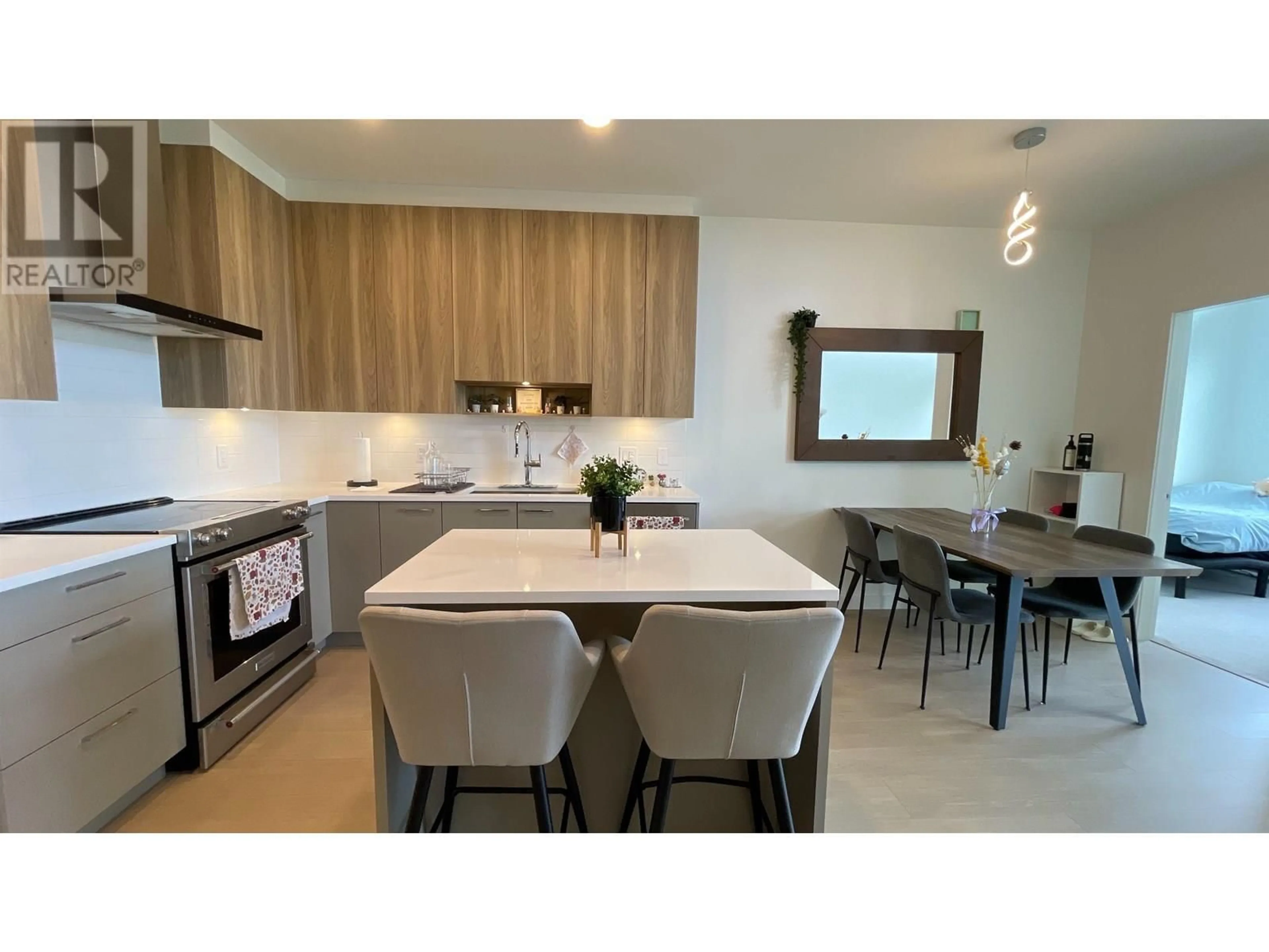 Open concept kitchen, unknown for 614 - 7599 15TH STREET, Burnaby British Columbia V3N0H9