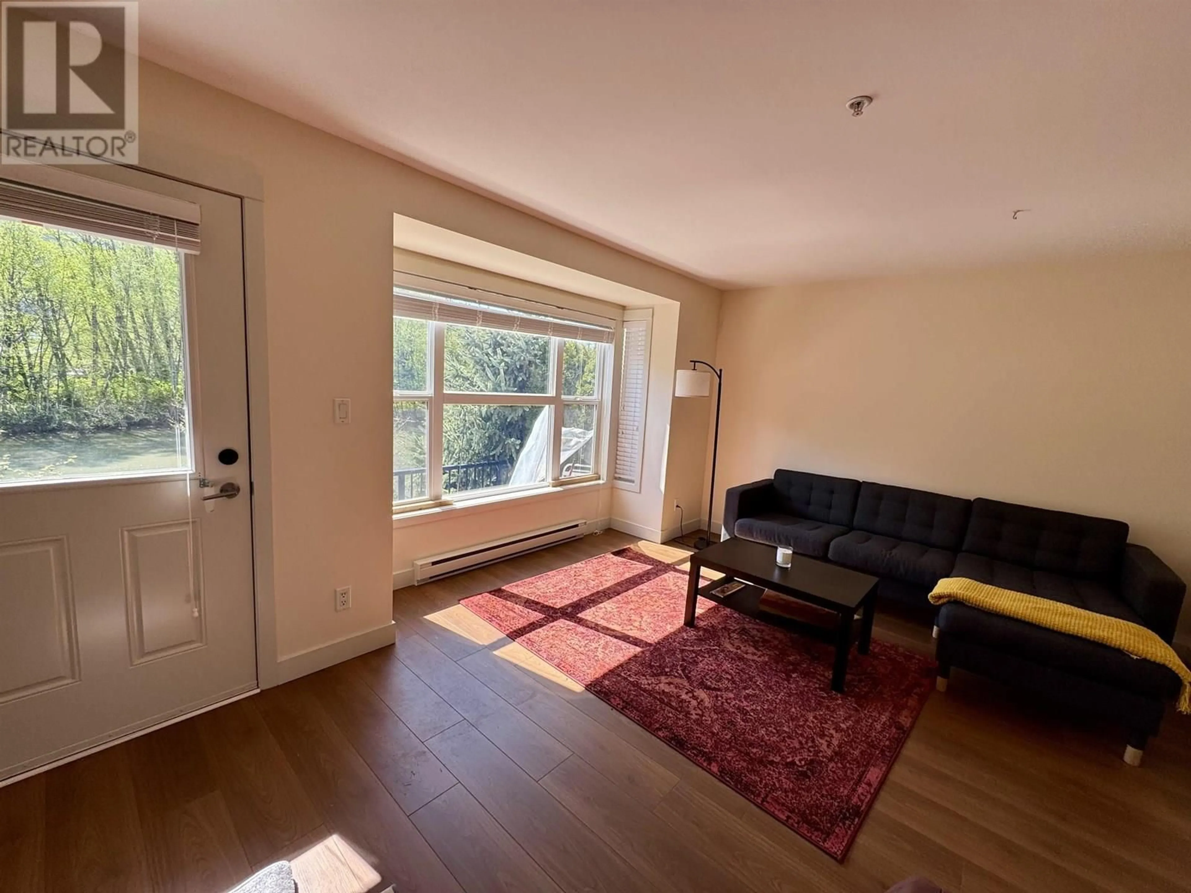 A pic of a room for 17 - 1204 MAIN STREET, Squamish British Columbia V8B0S3