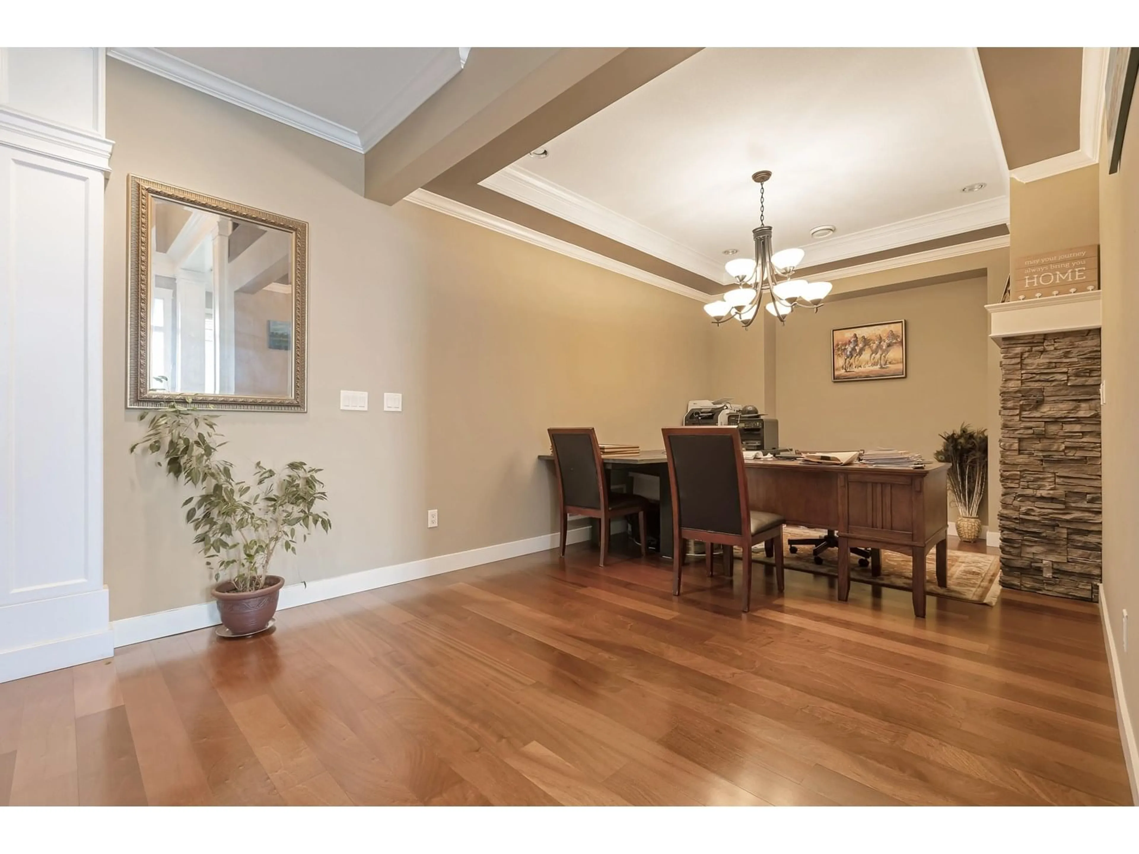 Dining room, wood/laminate floor for 14777 57, Surrey British Columbia V3S2W1