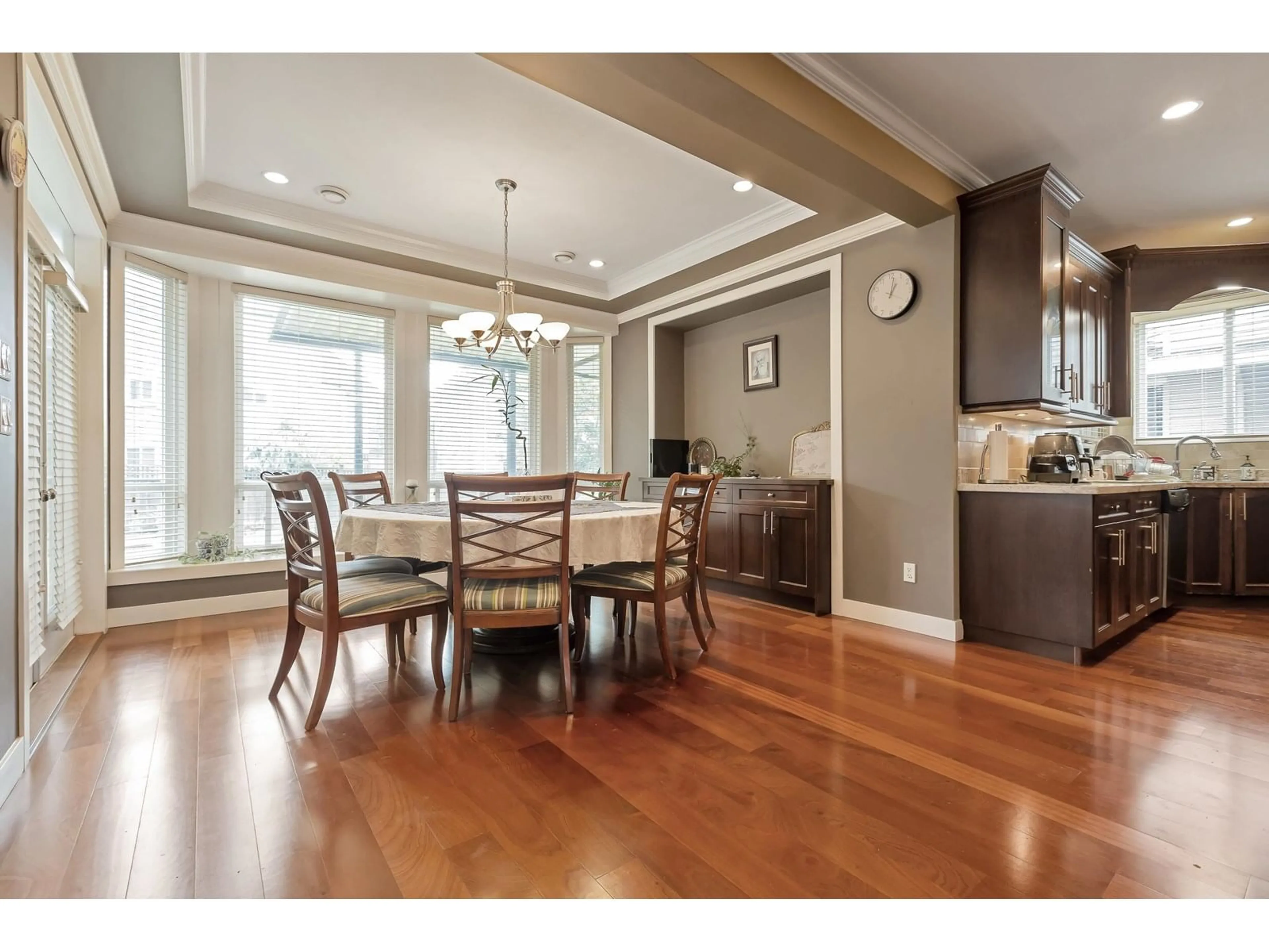 Dining room, wood/laminate floor for 14777 57, Surrey British Columbia V3S2W1