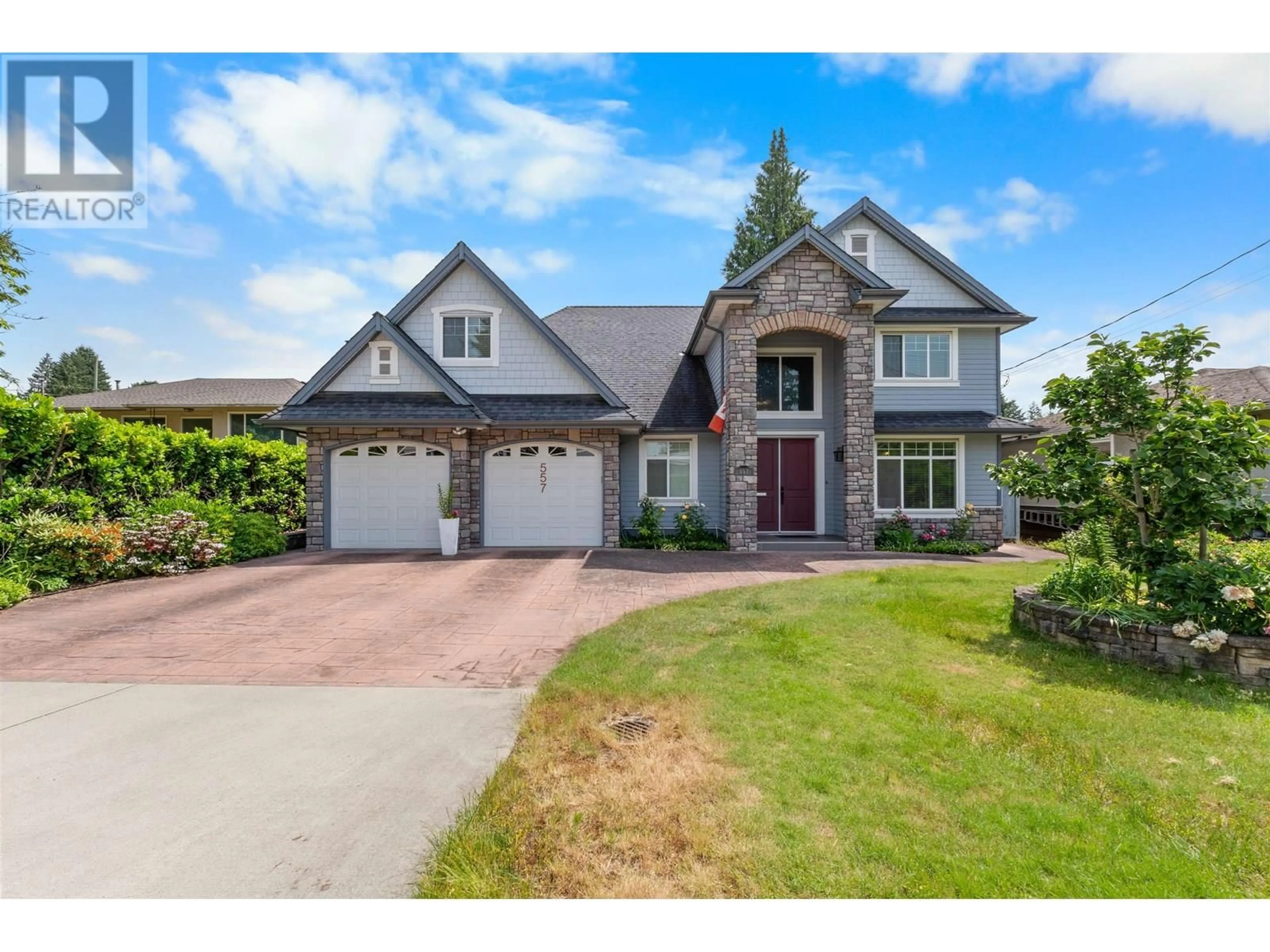 Home with vinyl exterior material, street for 557 SCHOOLHOUSE STREET, Coquitlam British Columbia V3J5P2
