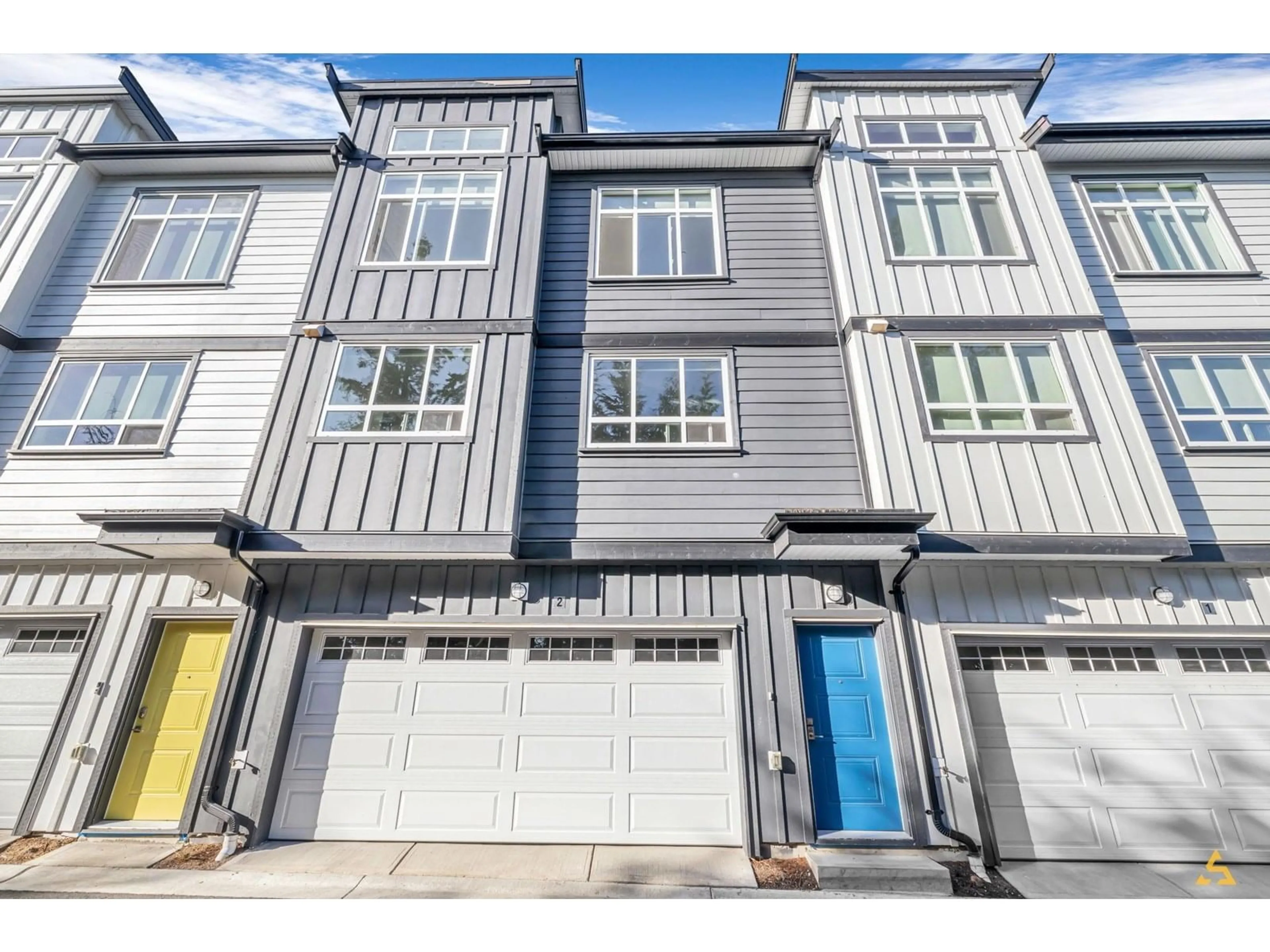 Home with vinyl exterior material, street for 2 - 8137 164, Surrey British Columbia V4N0P1
