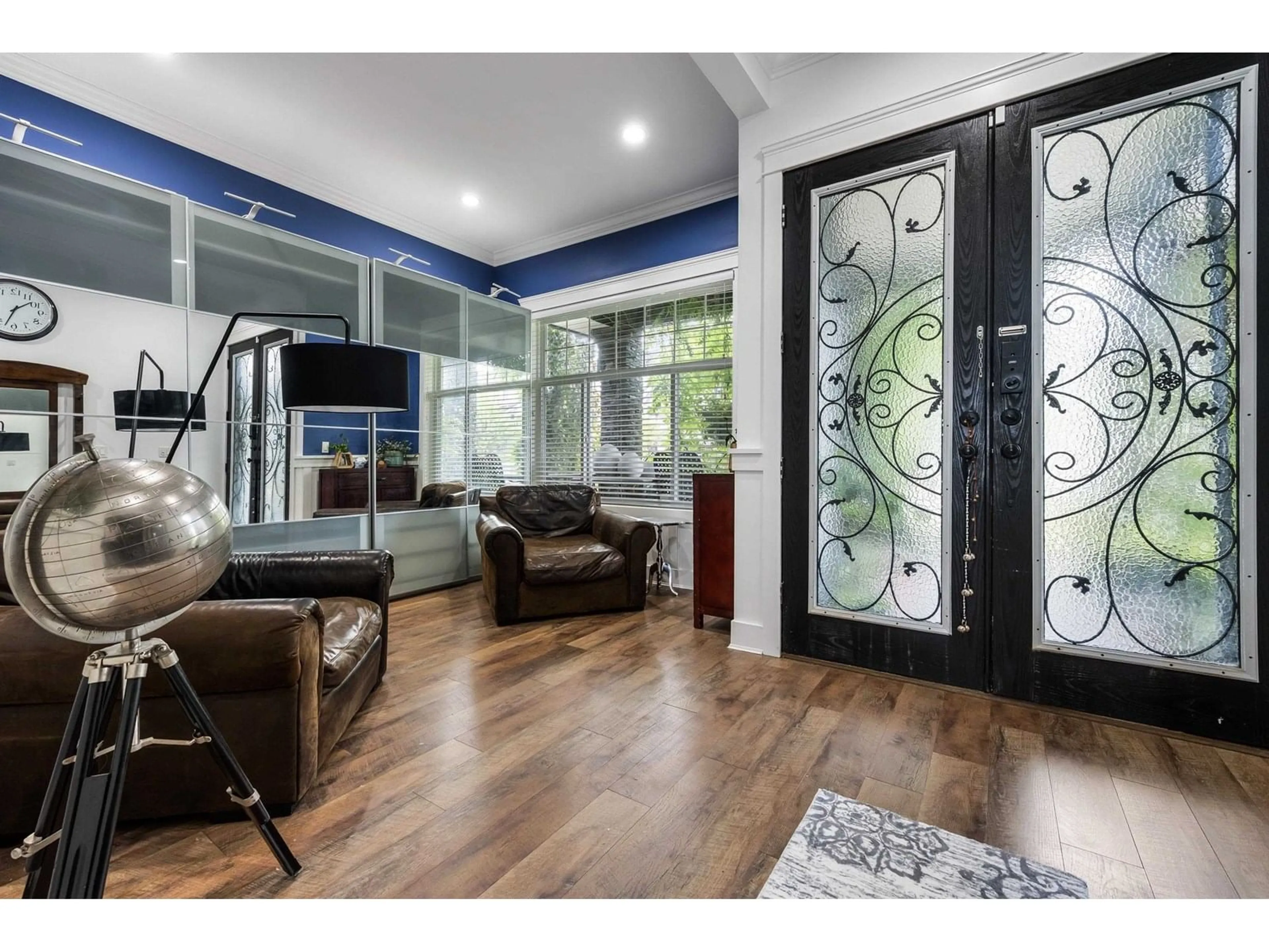 Indoor entryway for 7095 178, Surrey British Columbia V3S8S2