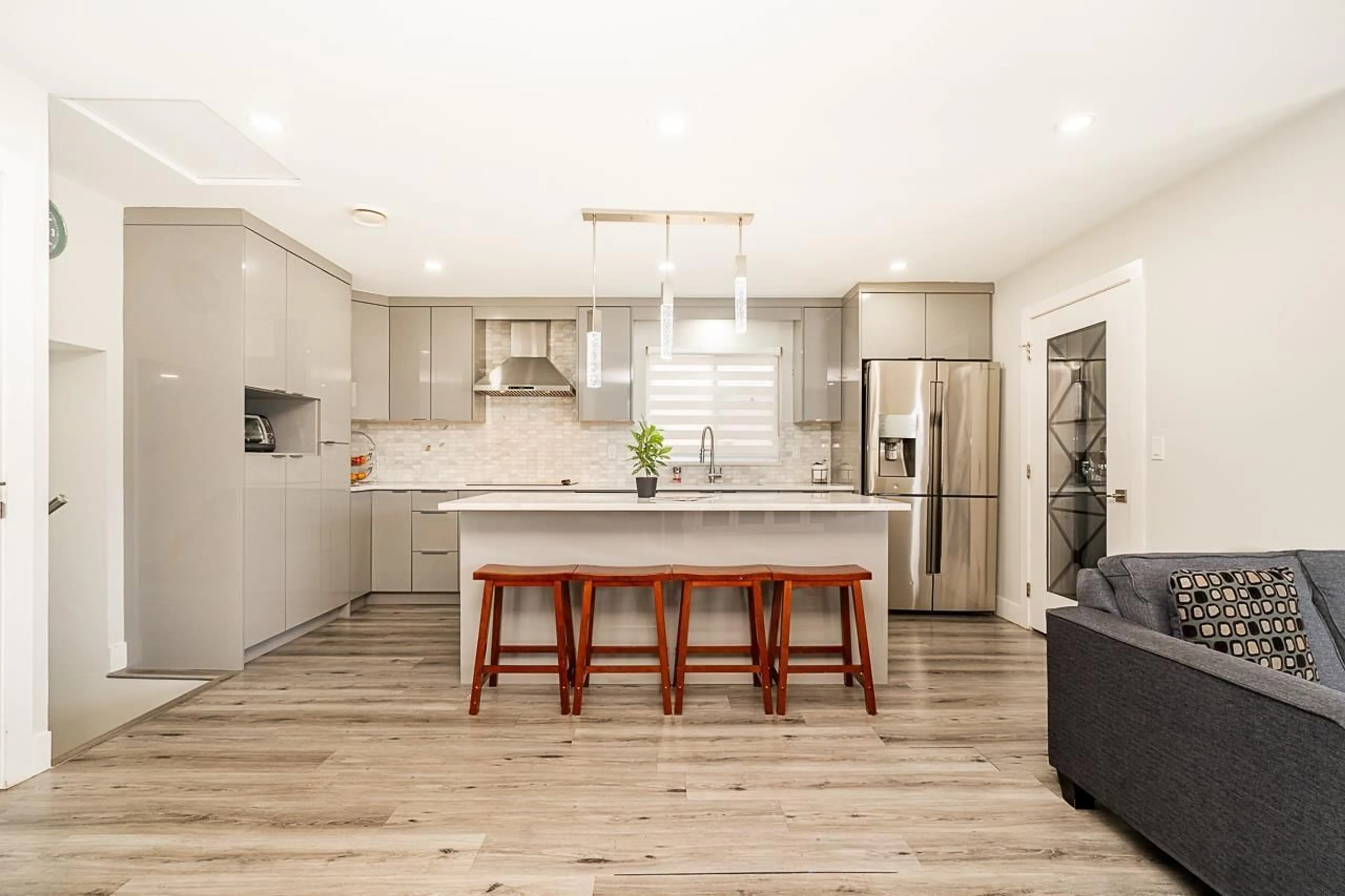 Open concept kitchen, unknown for 11553 83, Delta British Columbia V4C2G9