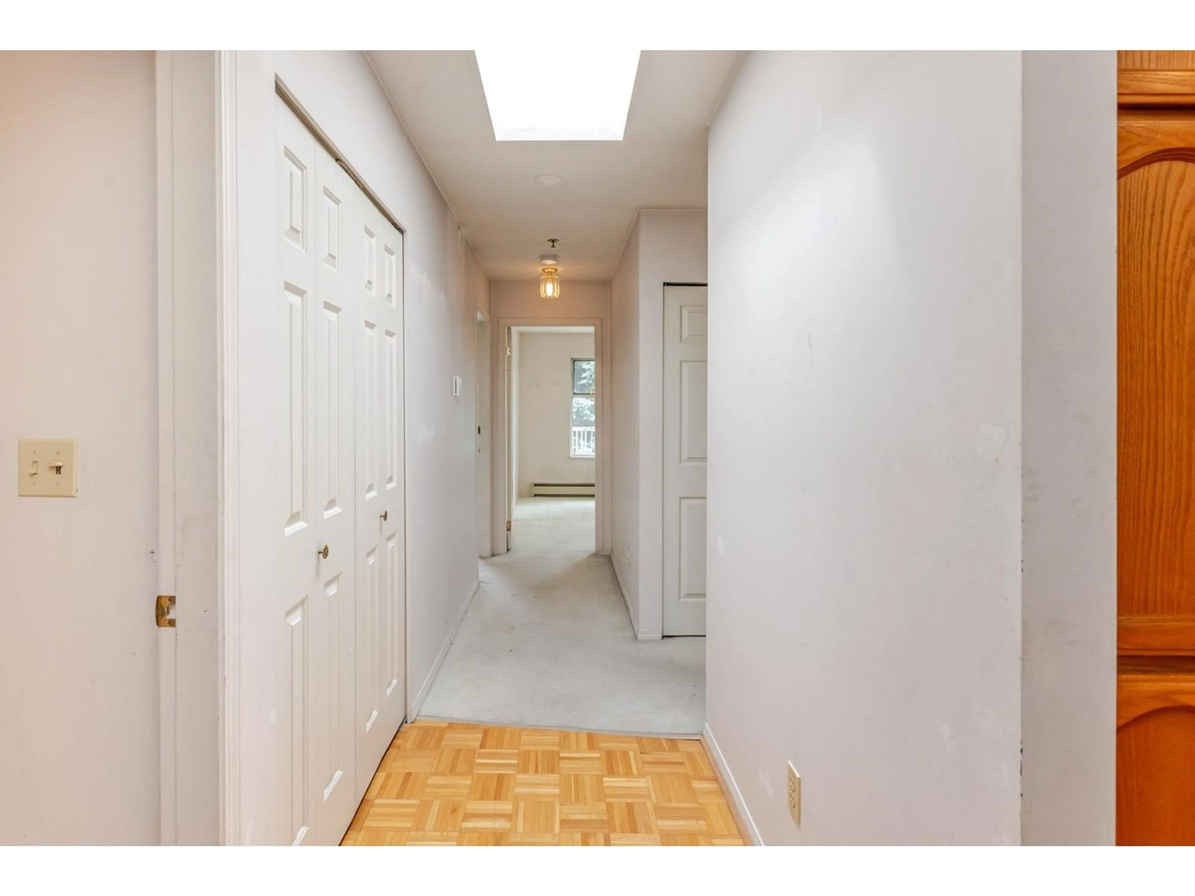 Unknown for 313 - 33535 KING, Abbotsford British Columbia V2S6Z5