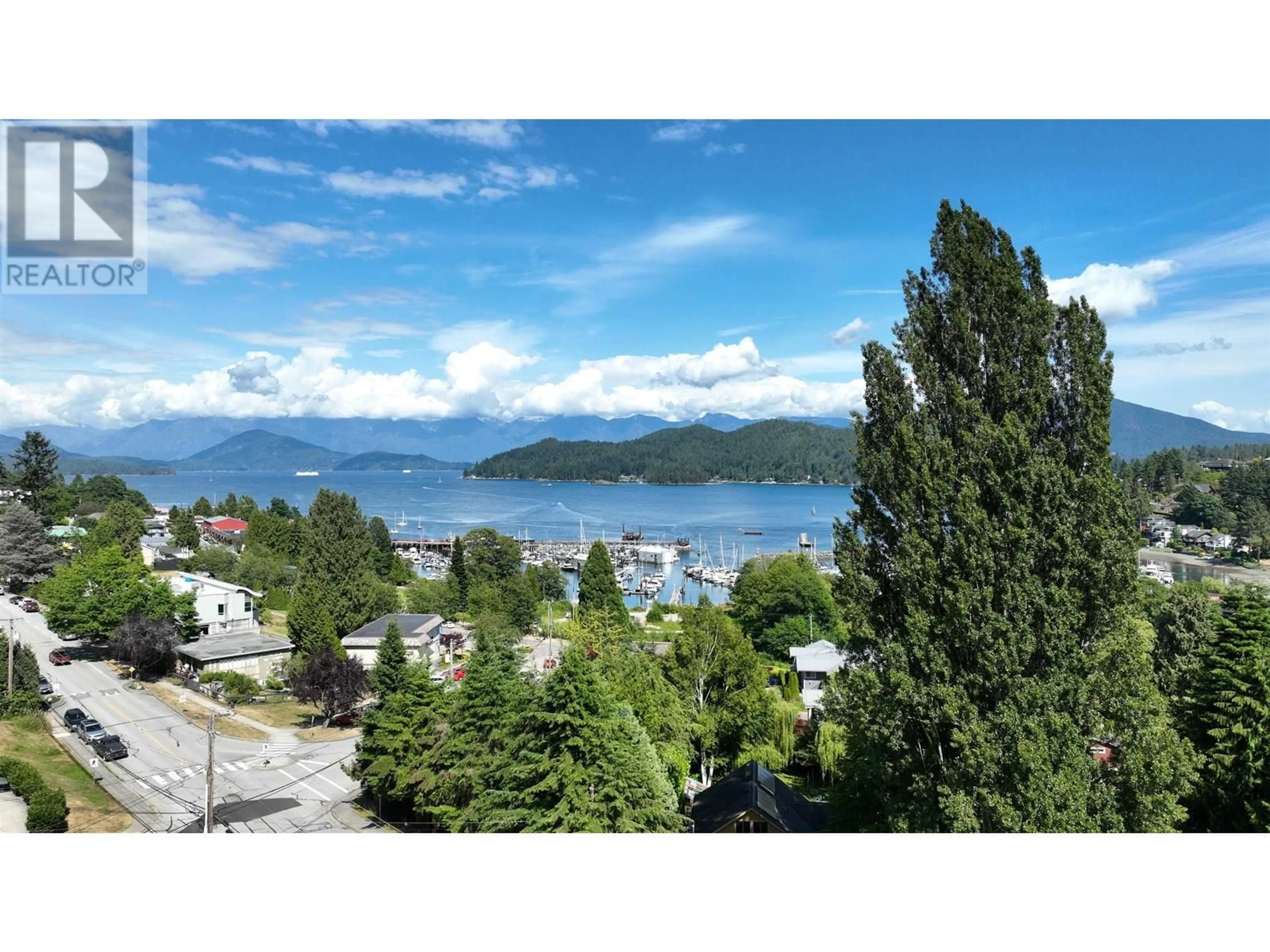 A pic from outside/outdoor area/front of a property/back of a property/a pic from drone, water/lake/river/ocean view for 441 FLETCHER ROAD, Gibsons British Columbia V0N1V0