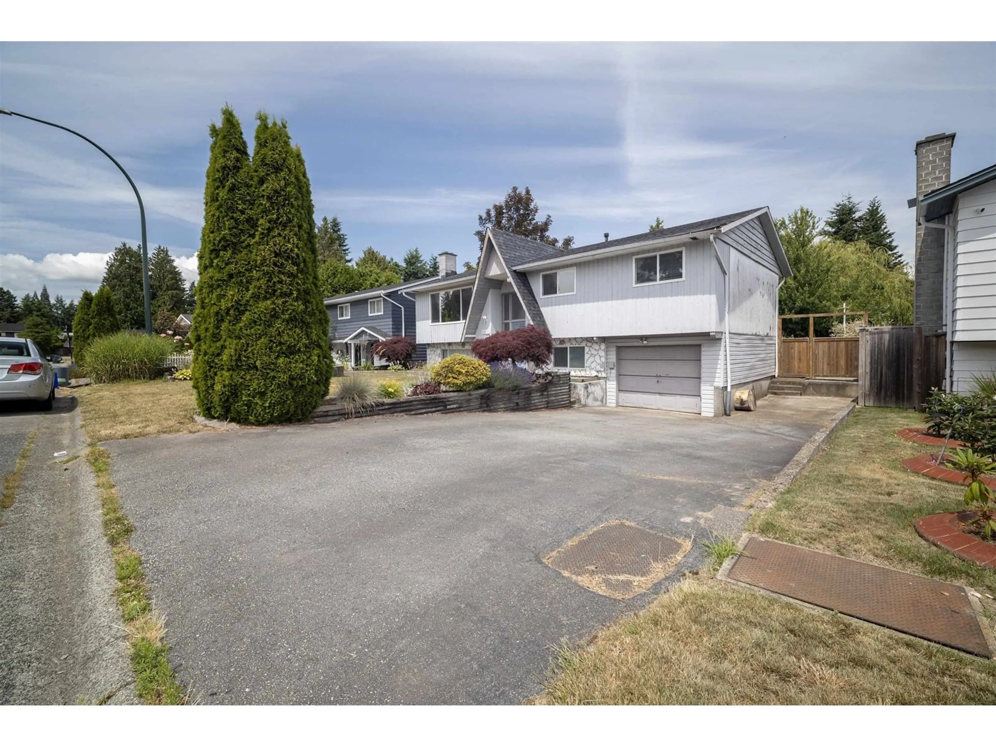 A pic from outside/outdoor area/front of a property/back of a property/a pic from drone, street for 11825 COWLEY NORTH, Delta British Columbia V4E1W5