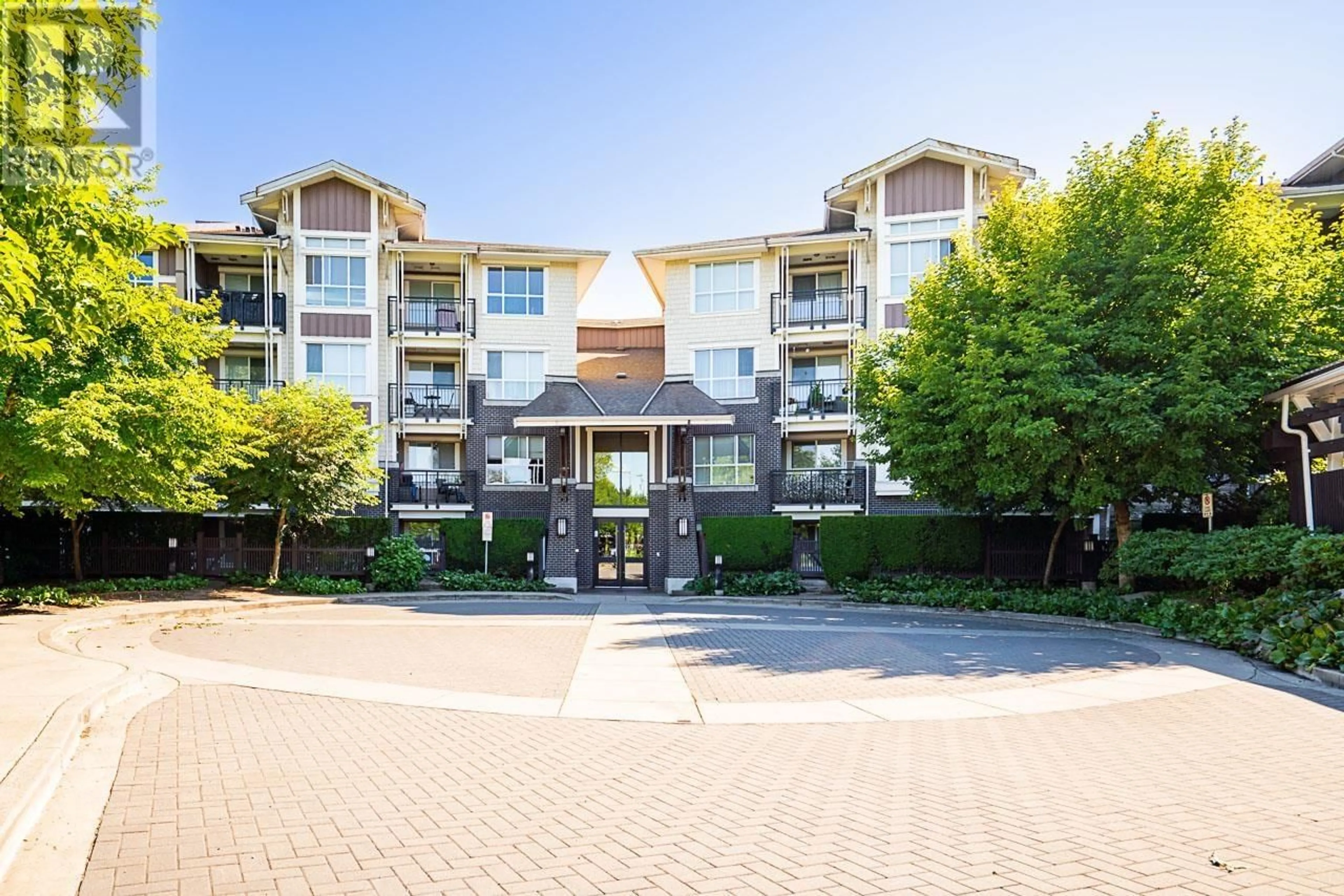 Patio, unknown for 409 - 5788 SIDLEY STREET, Burnaby British Columbia V5J0E4