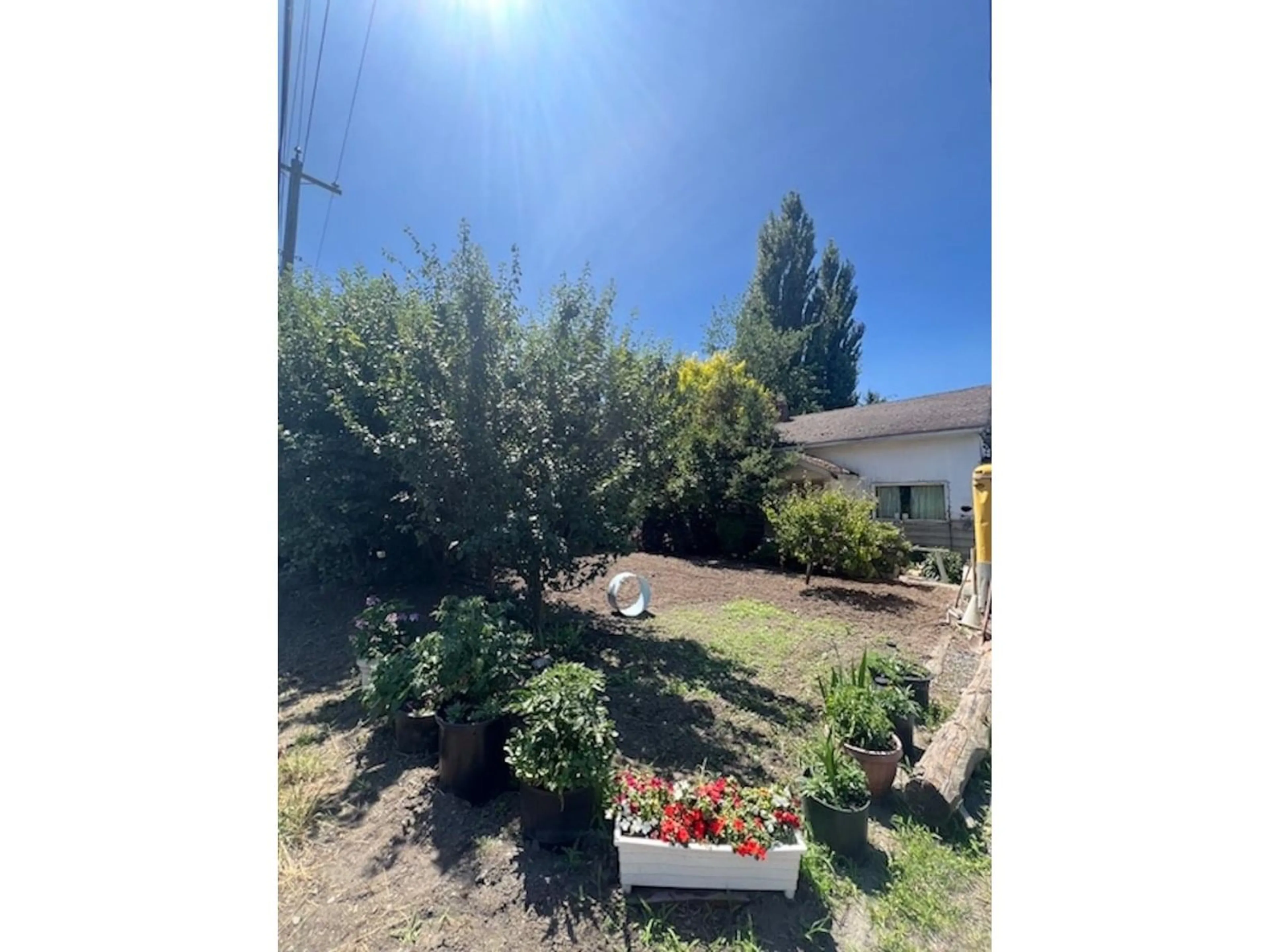 A pic from outside/outdoor area/front of a property/back of a property/a pic from drone, unknown for 8857 PREST ROAD, Chilliwack British Columbia V2P8E1