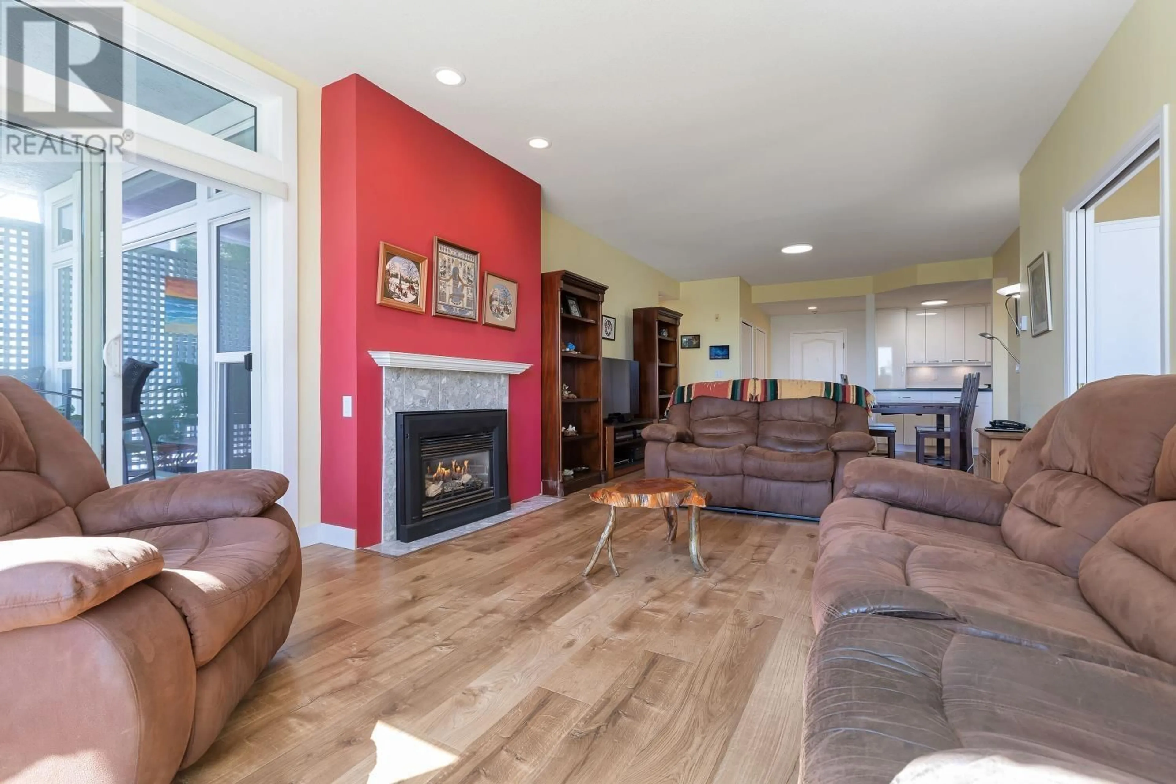 Living room with furniture, unknown for 123 - 12873 RAILWAY AVENUE, Richmond British Columbia V7E6K3