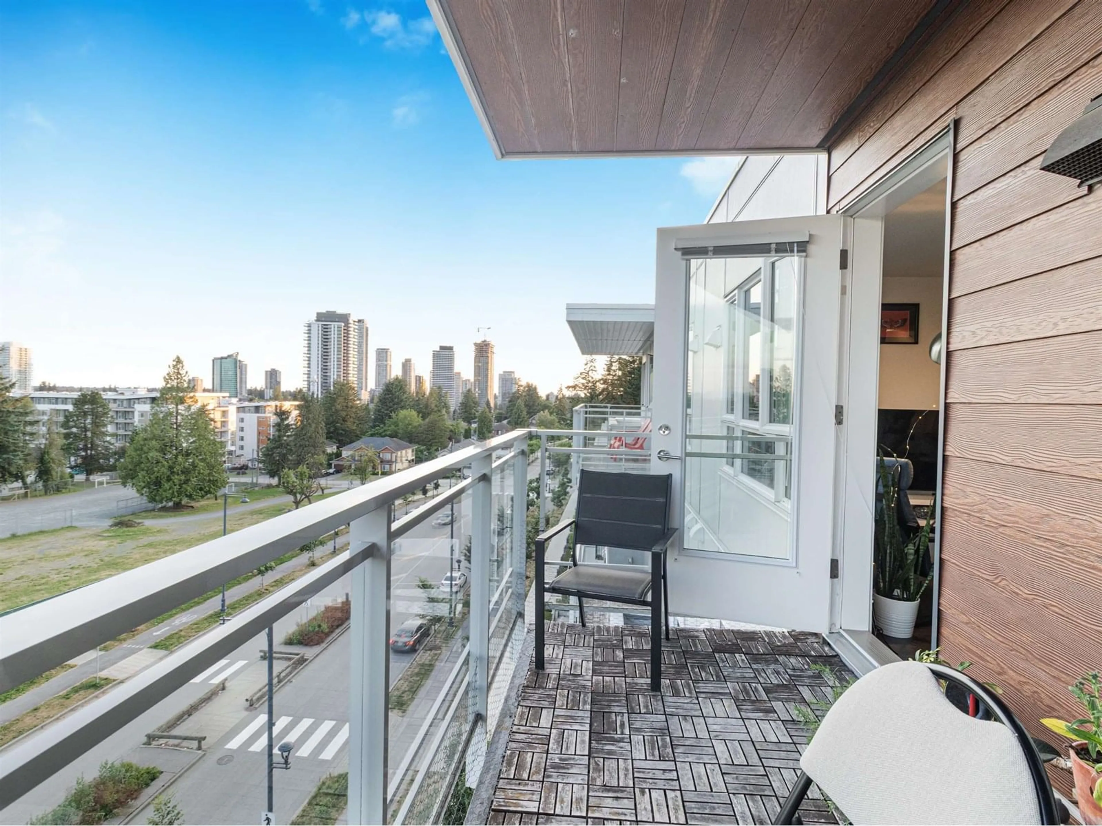 Balcony in the apartment, city buildings view from balcony for 626 - 13963 105, Surrey British Columbia V3T0M9