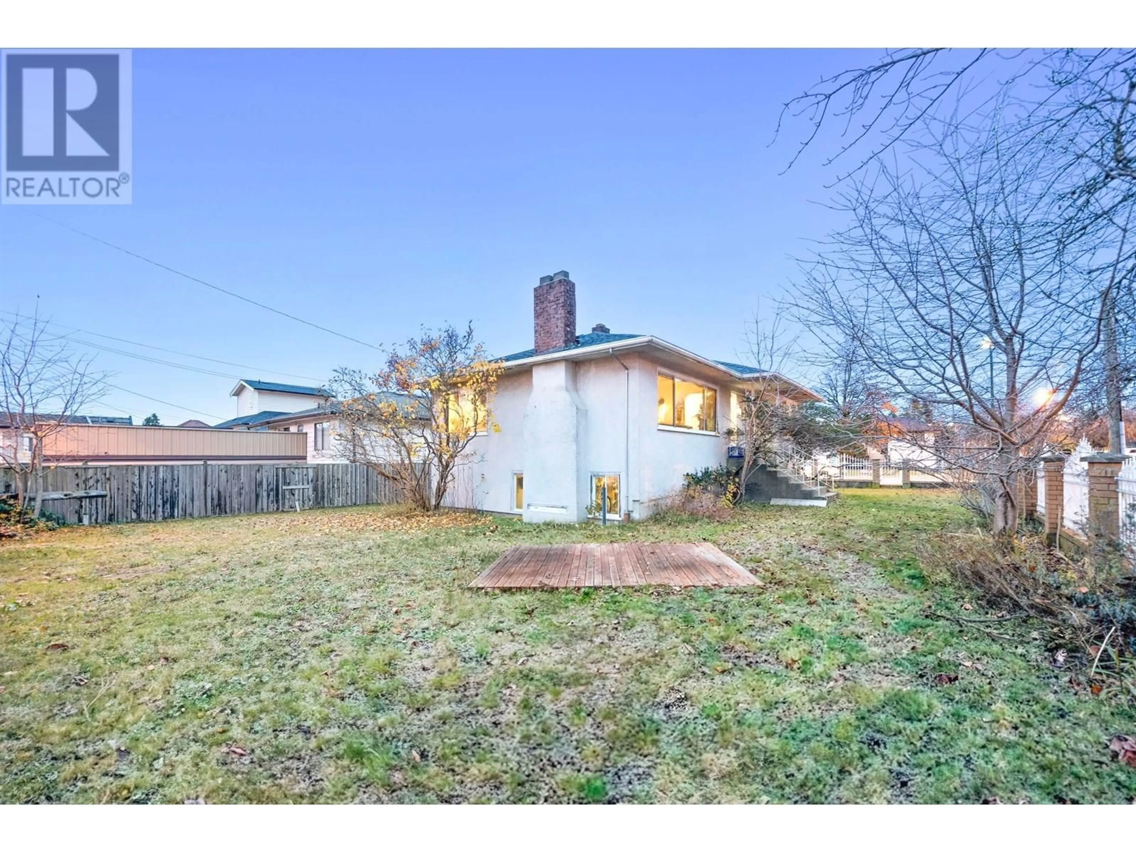 A pic from outside/outdoor area/front of a property/back of a property/a pic from drone, street for 6425 DOMAN STREET, Vancouver British Columbia V5S3H2