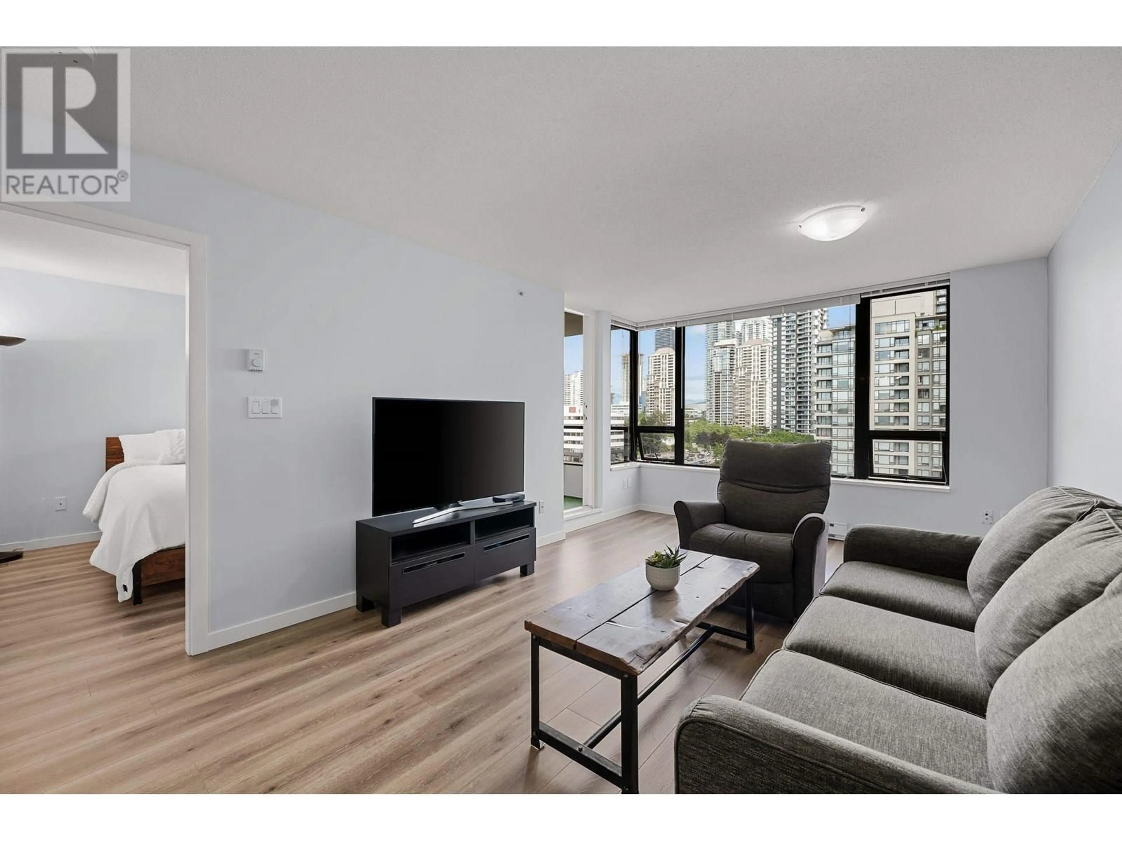 Living room with furniture, unknown for 1105 - 4118 DAWSON STREET, Burnaby British Columbia V5C0A3