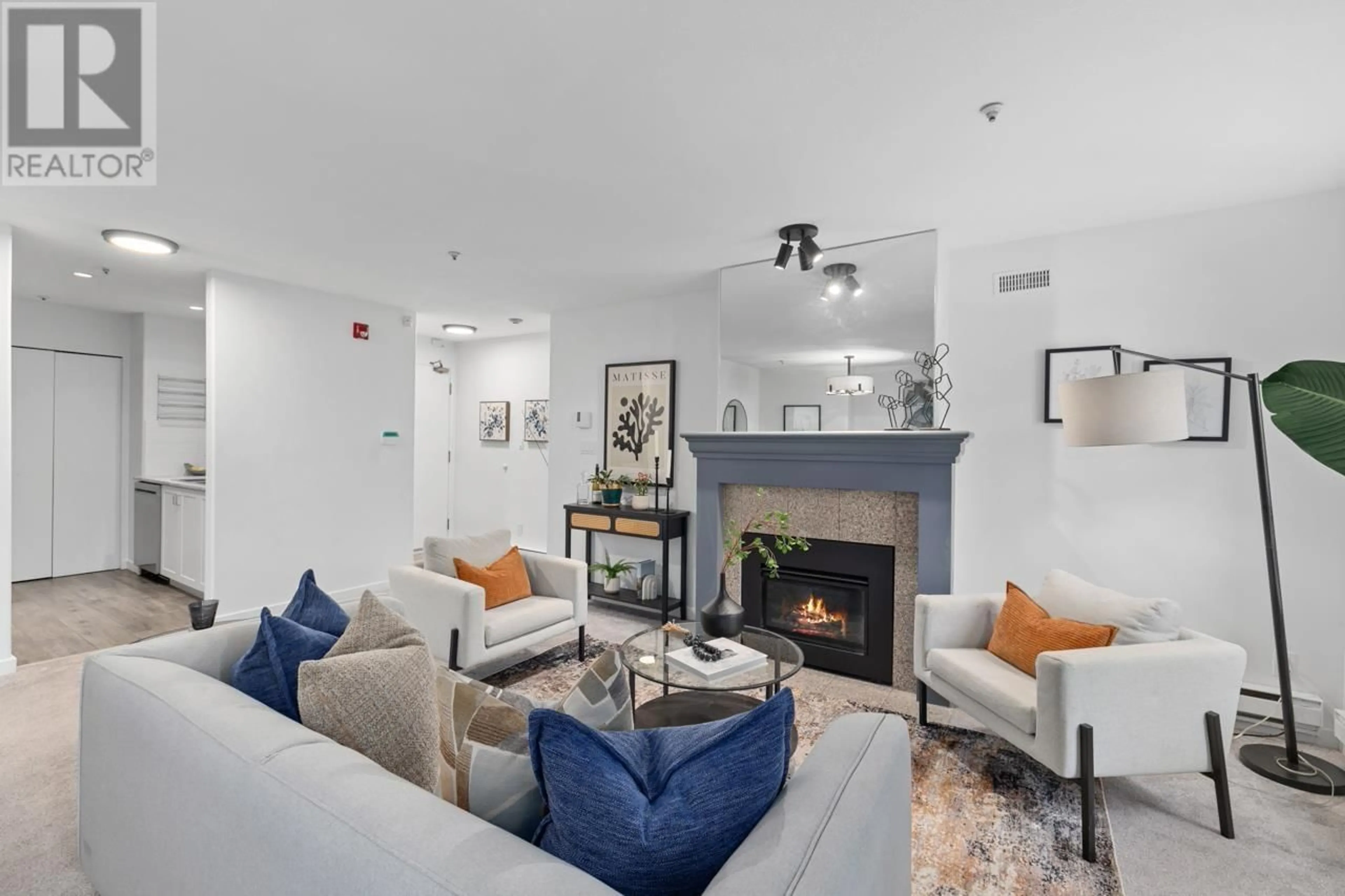 Living room with furniture, unknown for 103 - 1950 11TH AVENUE, Vancouver British Columbia V5N1Z2