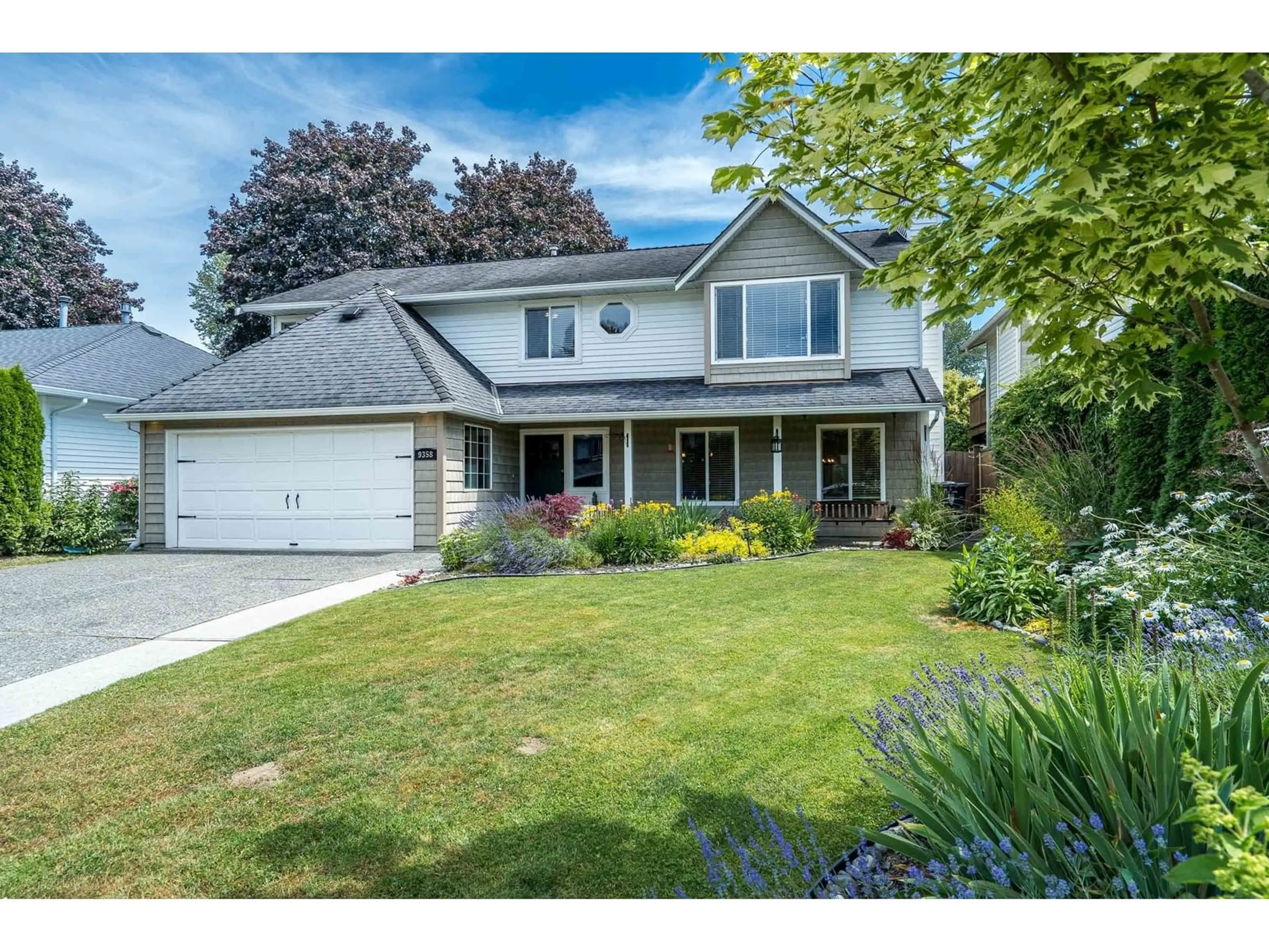 Home with vinyl exterior material, street for 9358 209B, Langley British Columbia V1M1R8