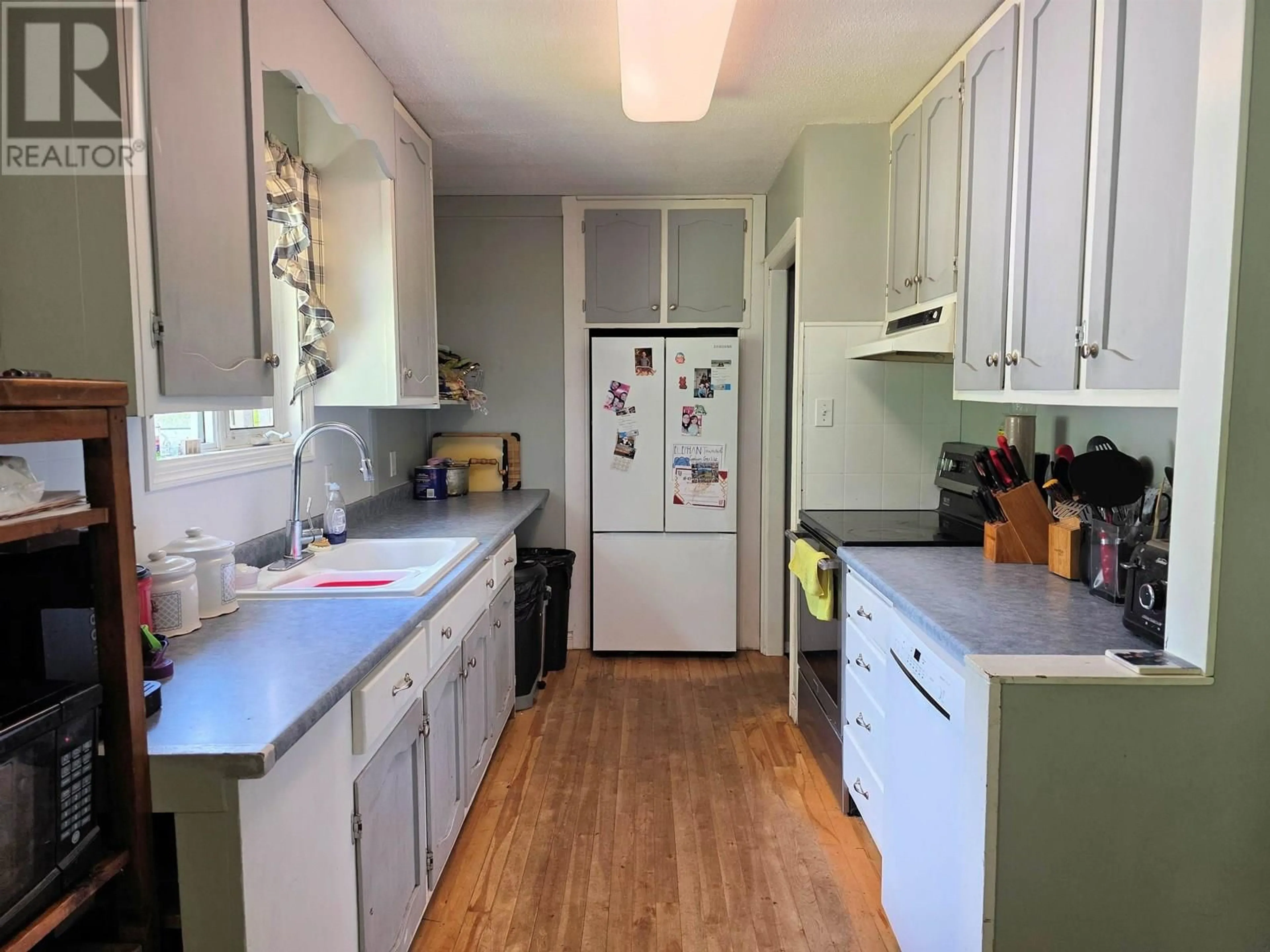 Standard kitchen, unknown for 3826 MOUNTAINVIEW DRIVE, Kitwanga British Columbia V0J2A0