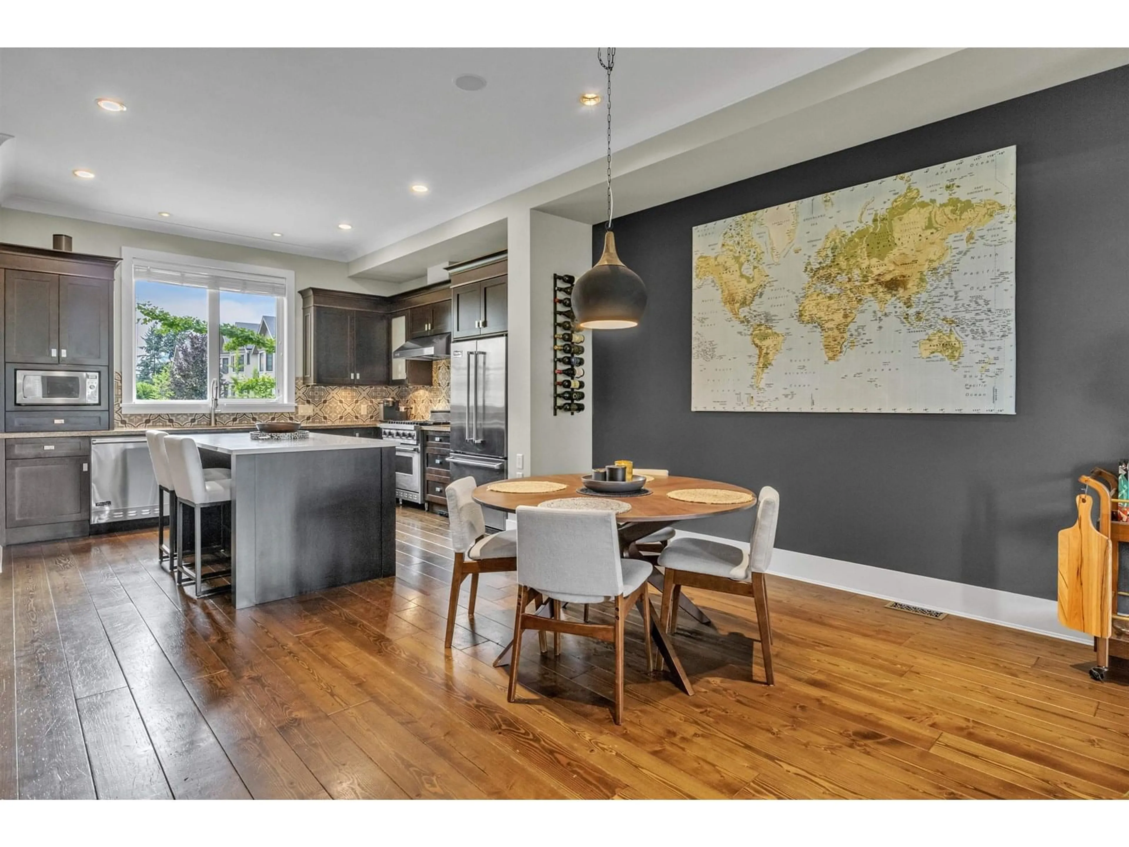 Open concept kitchen, unknown for 527 - 2580 LANGDON, Abbotsford British Columbia V2T0A9