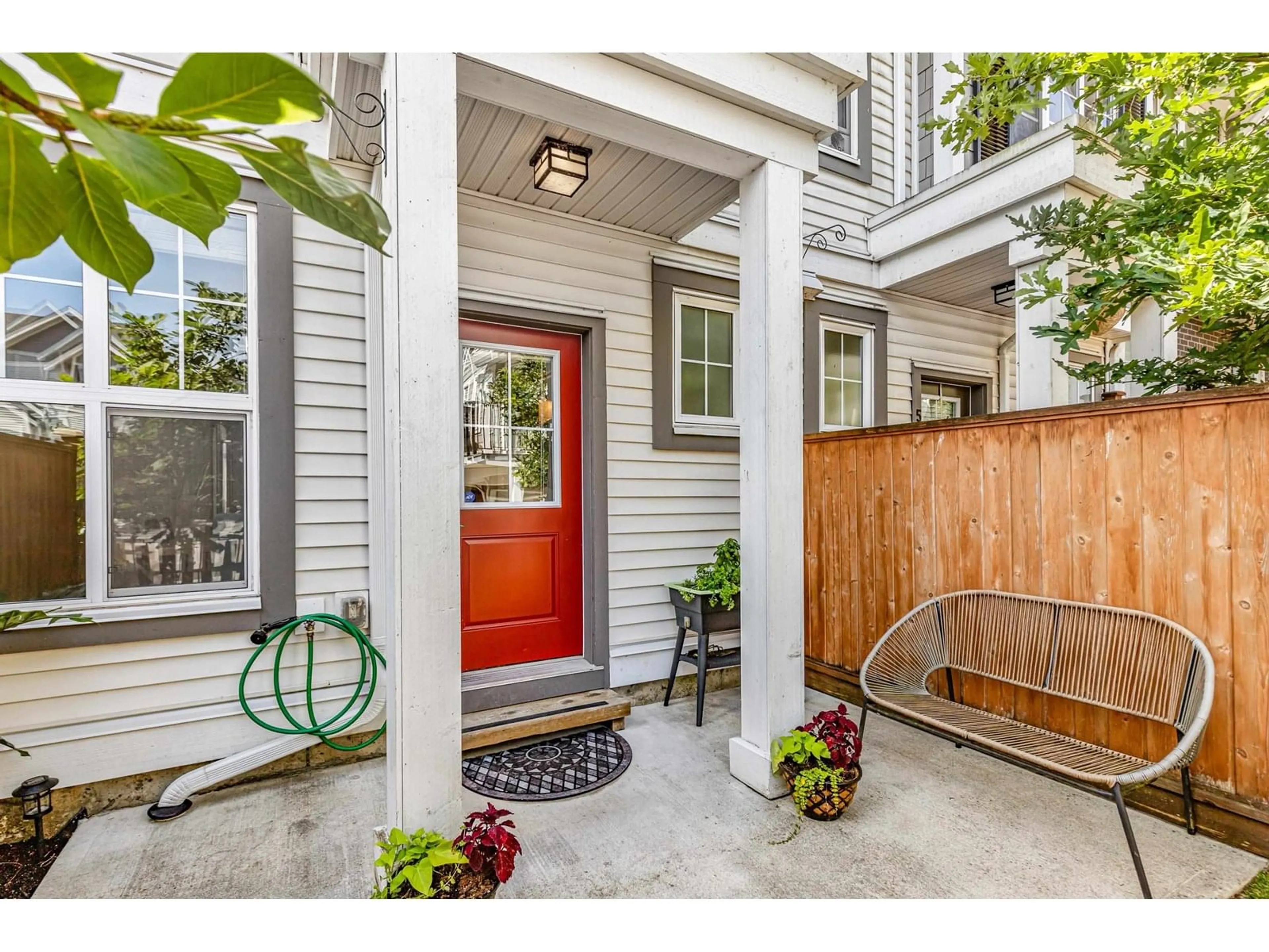 Indoor entryway for 60 - 7169 208A, Langley British Columbia V2Y0X2