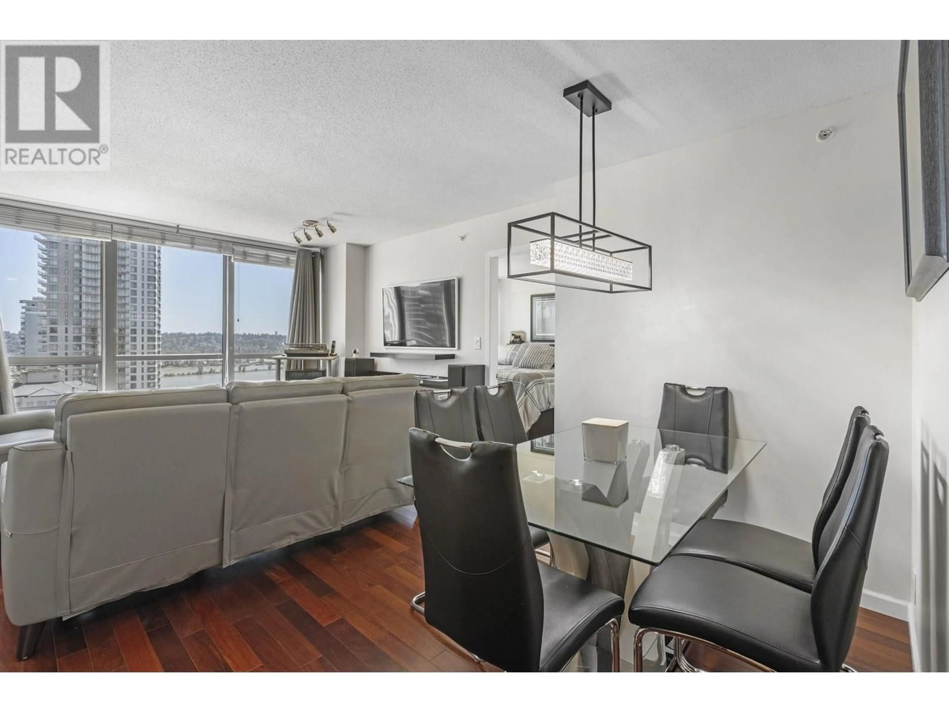 Dining room, wood/laminate floor for 1901 - 850 ROYAL AVENUE, New Westminster British Columbia V3M1A6