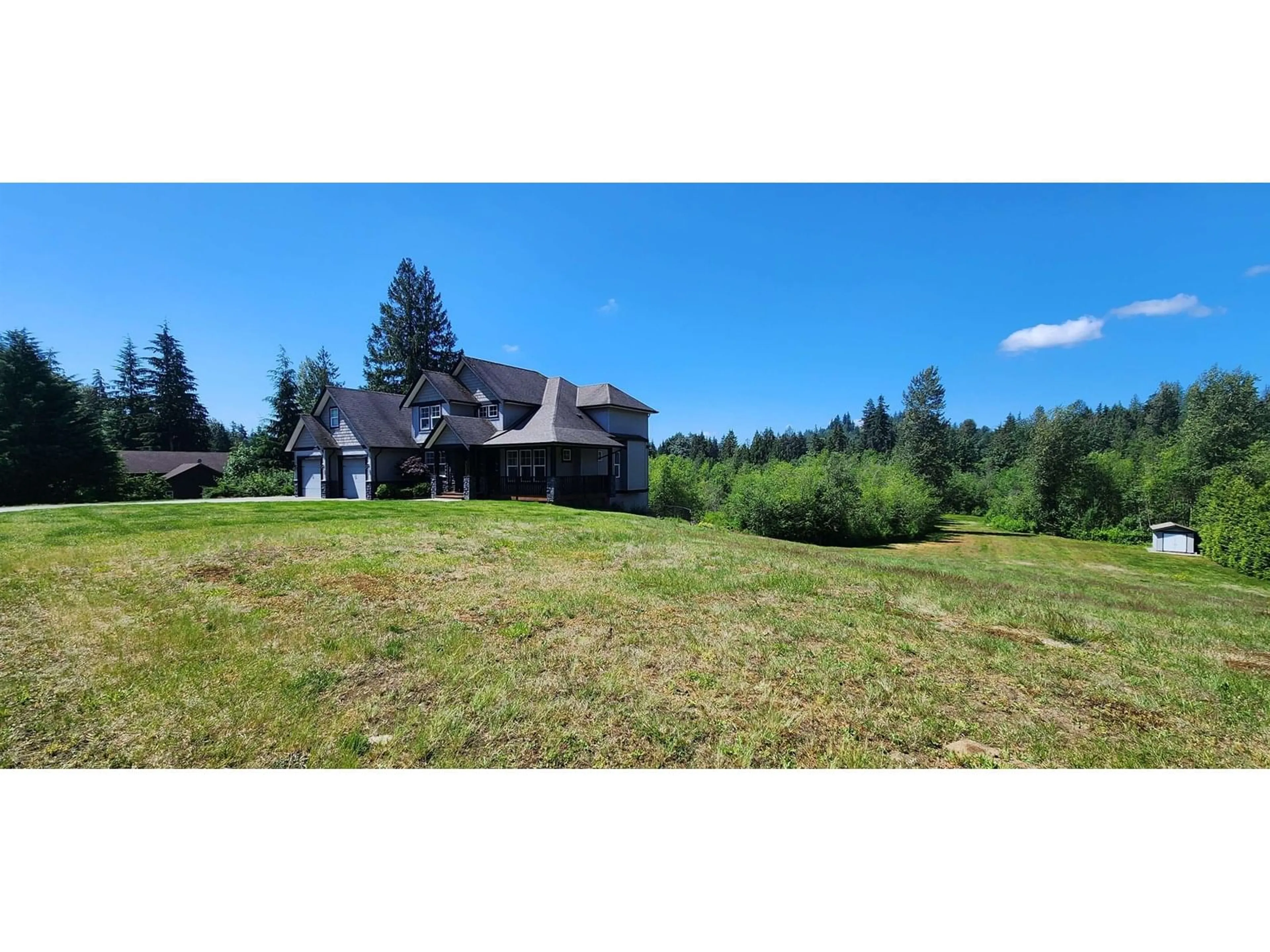 A pic from outside/outdoor area/front of a property/back of a property/a pic from drone, mountain view for 34324 WHITE, Mission British Columbia V2V0B4