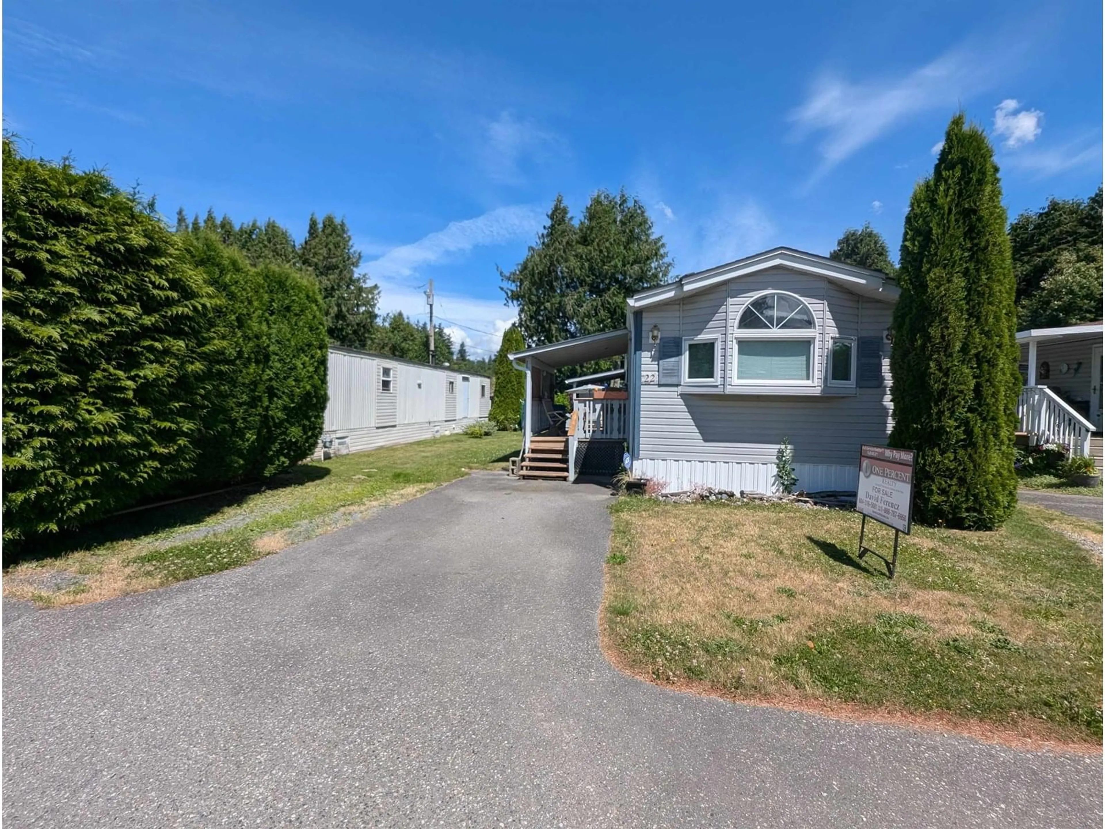 Home with vinyl exterior material, street for 22 - 44565 MONTE VISTA DRIVE, Chilliwack British Columbia V2R5Y4