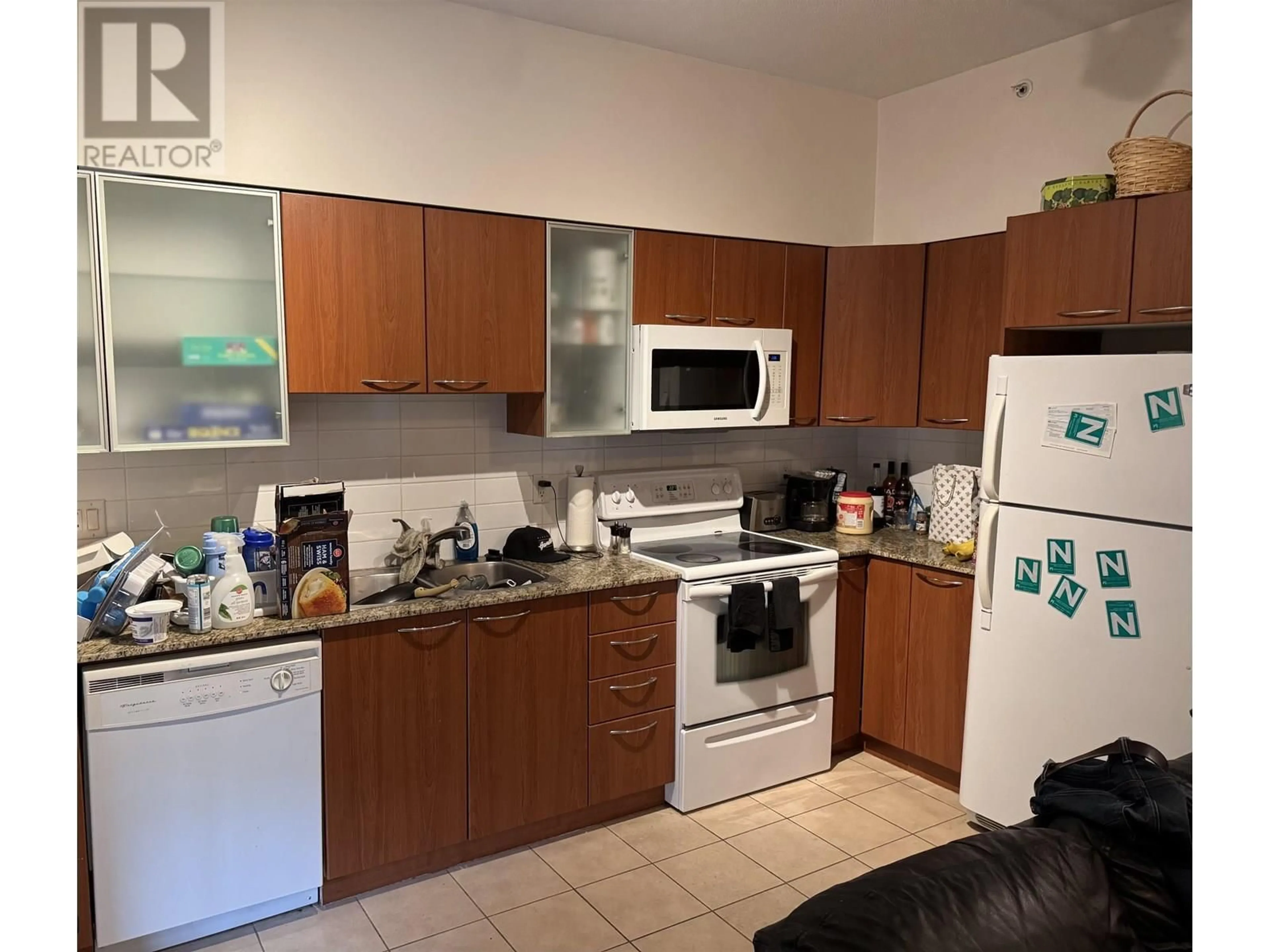 Standard kitchen, unknown for 216 - 4028 KNIGHT STREET, Vancouver British Columbia V5N5Y8