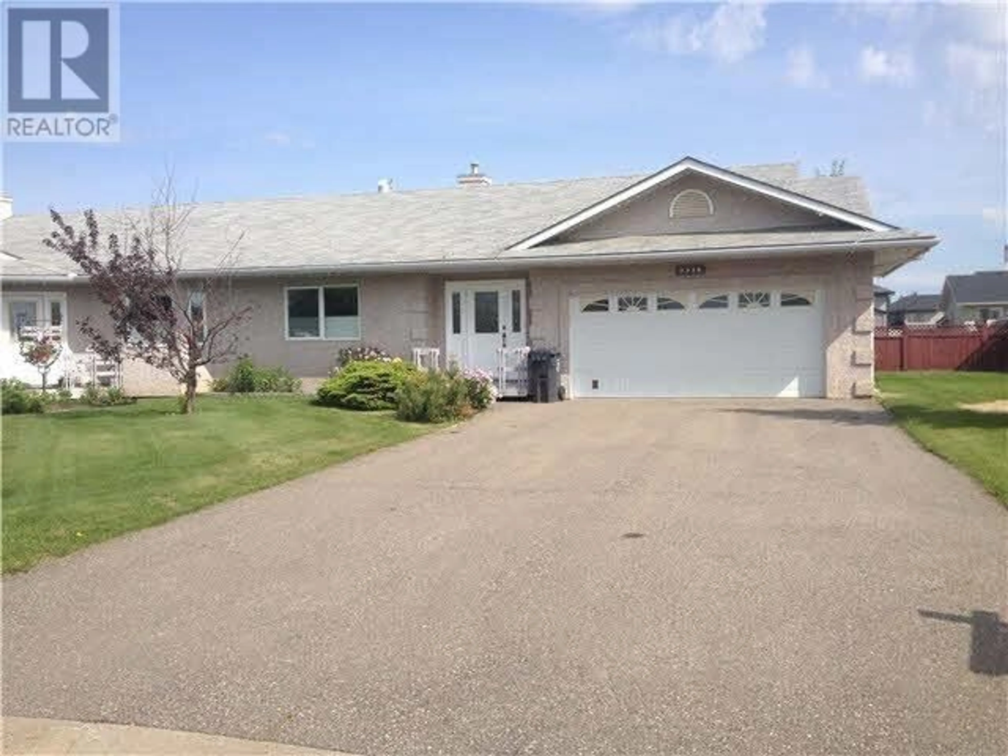 Home with vinyl exterior material, street for 9916 115 AVENUE, Fort St. John British Columbia V1J6R8