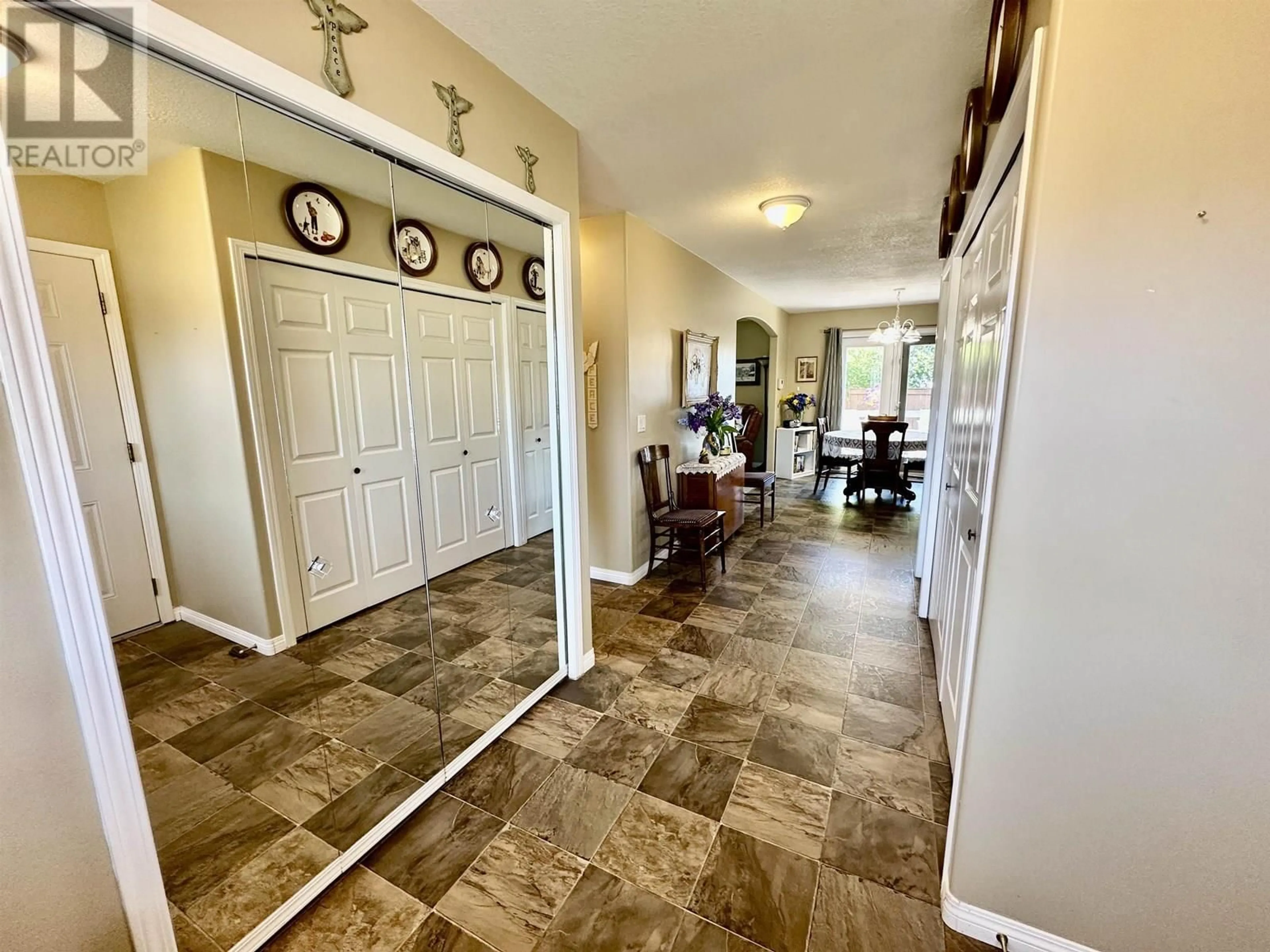 Indoor entryway for 9916 115 AVENUE, Fort St. John British Columbia V1J6R8