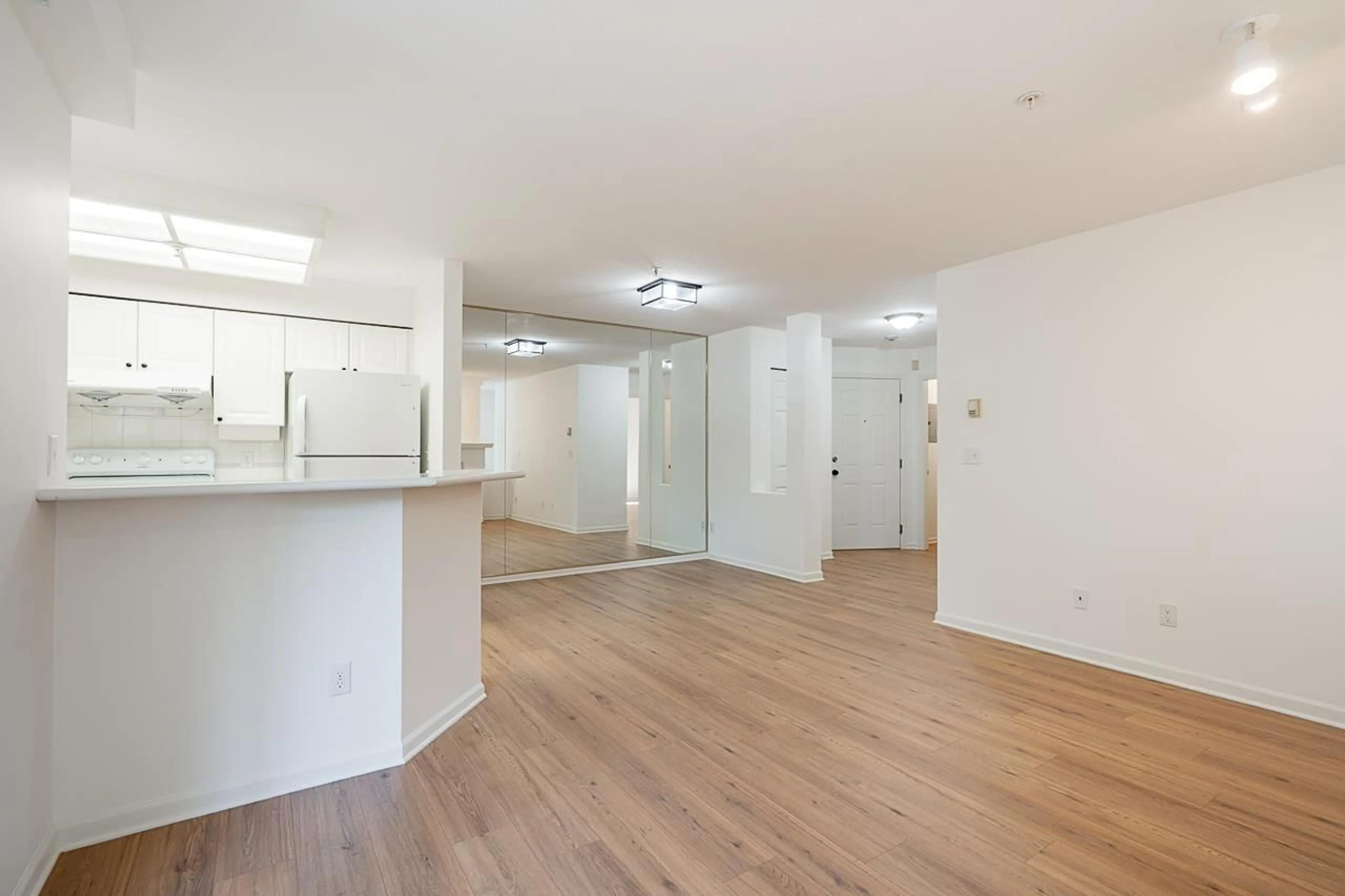 A pic of a room for 104 - 22025 48, Langley British Columbia V3A8L2