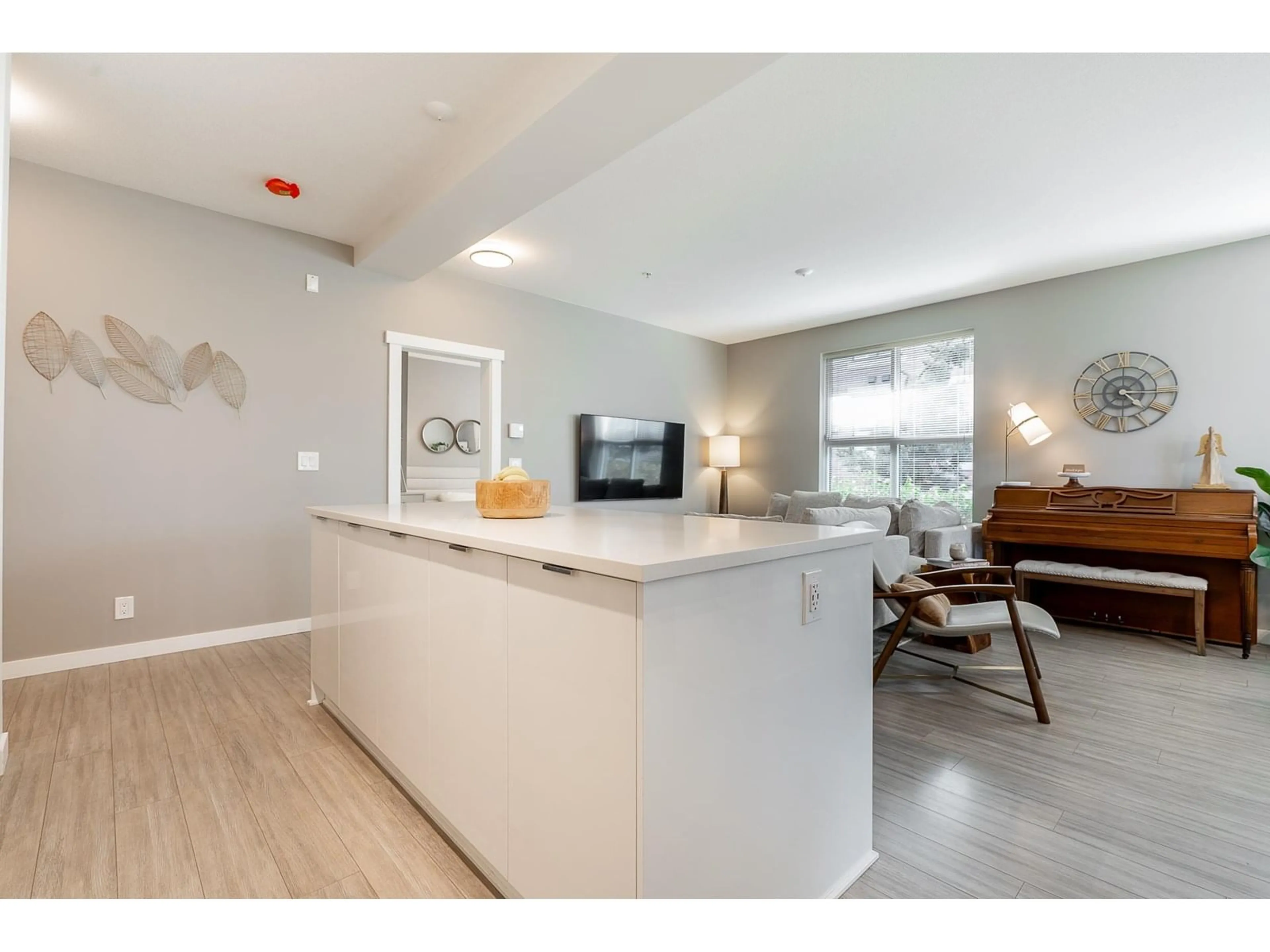 Open concept kitchen, unknown for D118 - 8150 207, Langley British Columbia V2Y4J5