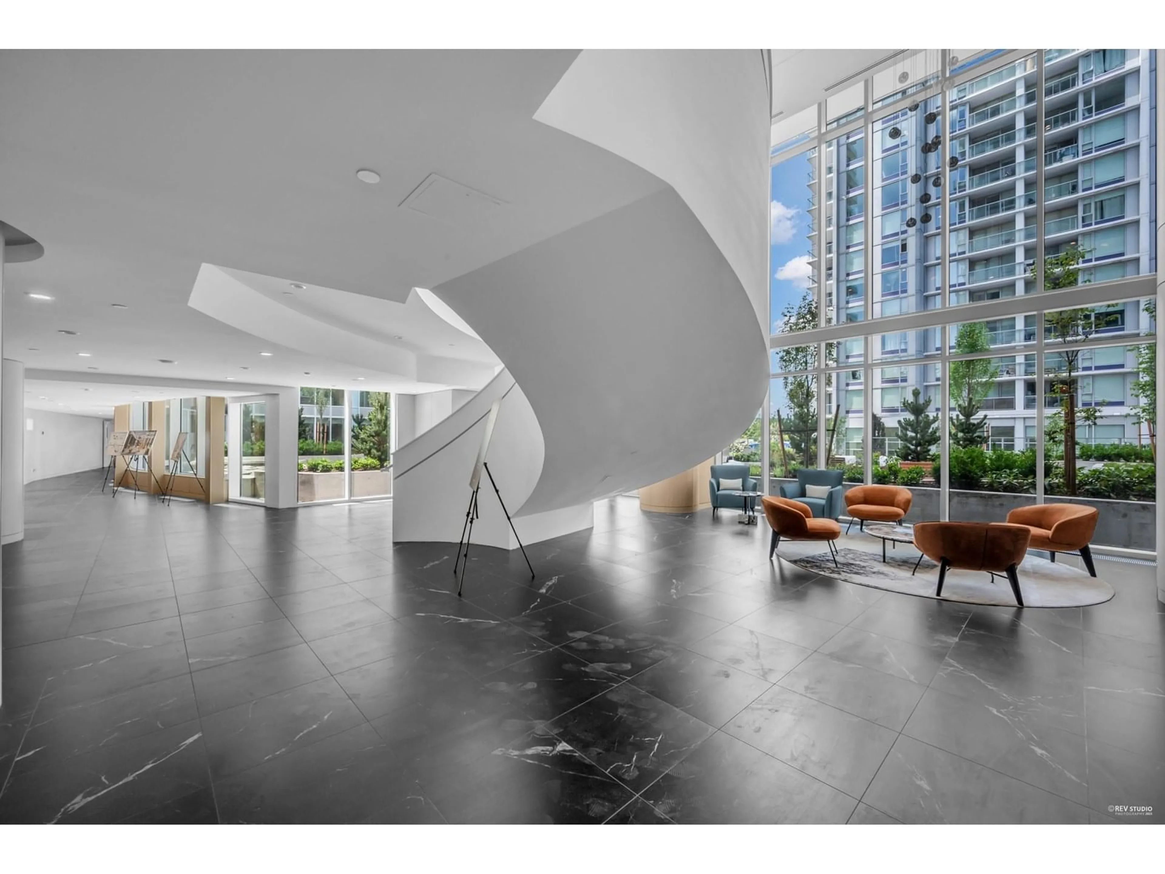 Indoor foyer for 3006 - 13778 100, Surrey British Columbia V3T0V3