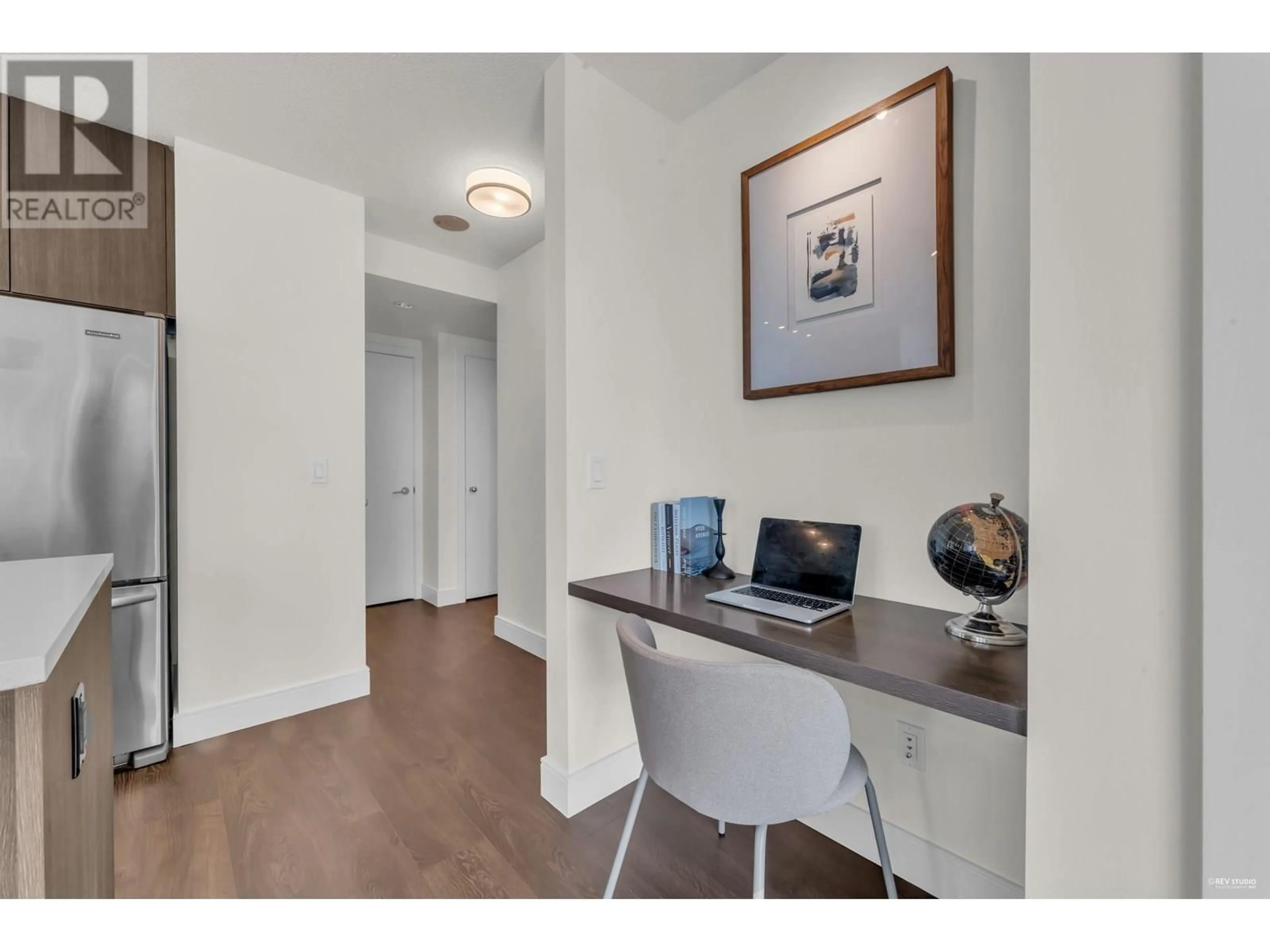 A pic of a room for 1107 - 3007 GLEN DRIVE, Coquitlam British Columbia V3B0L8