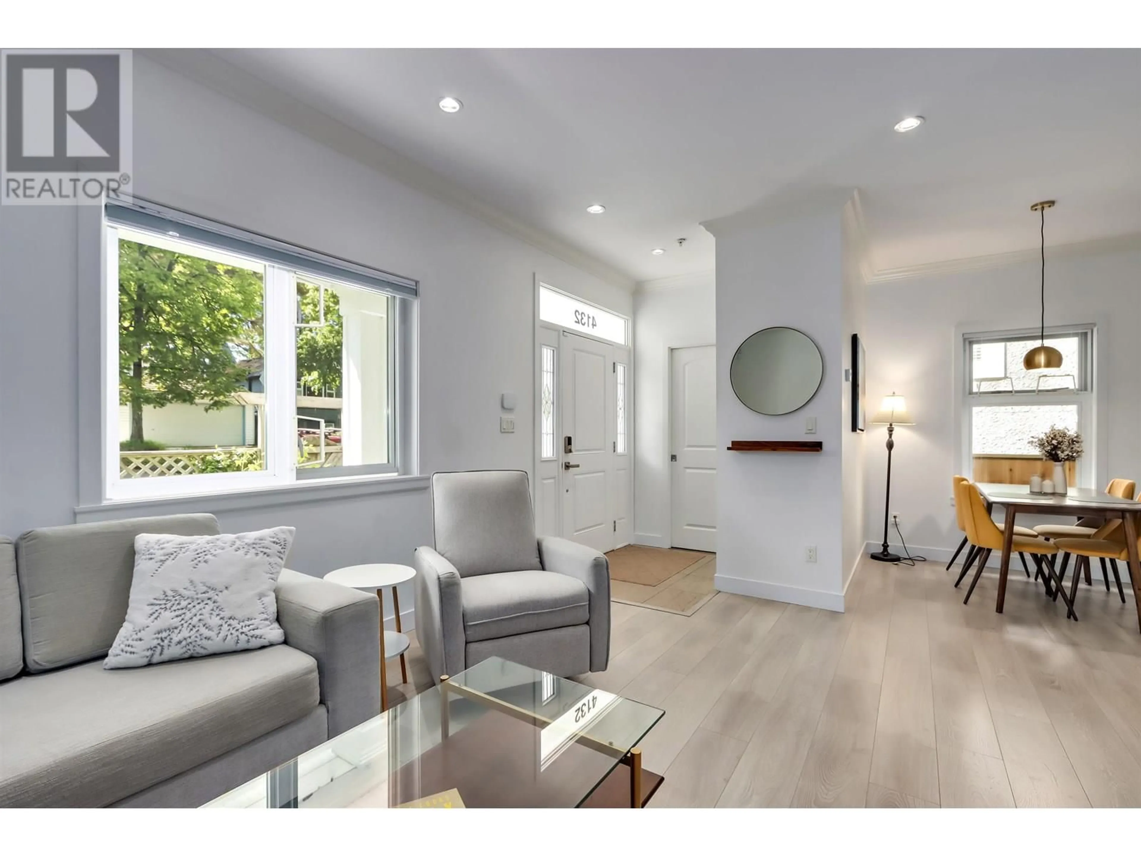 Living room with furniture, unknown for 4132 COMMERCIAL STREET, Vancouver British Columbia V5N4G3