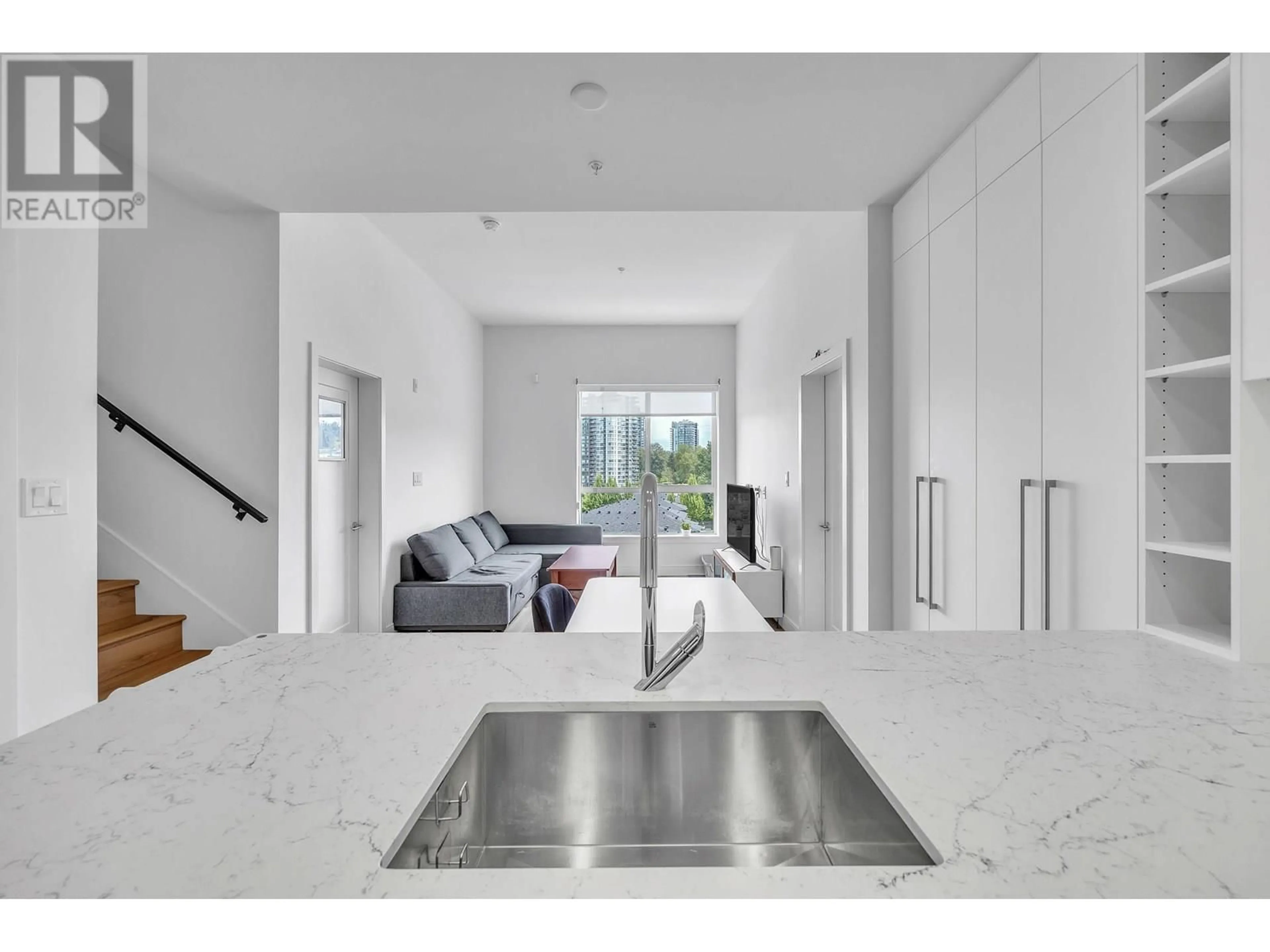 Open concept kitchen, ceramic/tile floor for 626 - 55 KLAHANIE DRIVE, Port Moody British Columbia V3H0M9