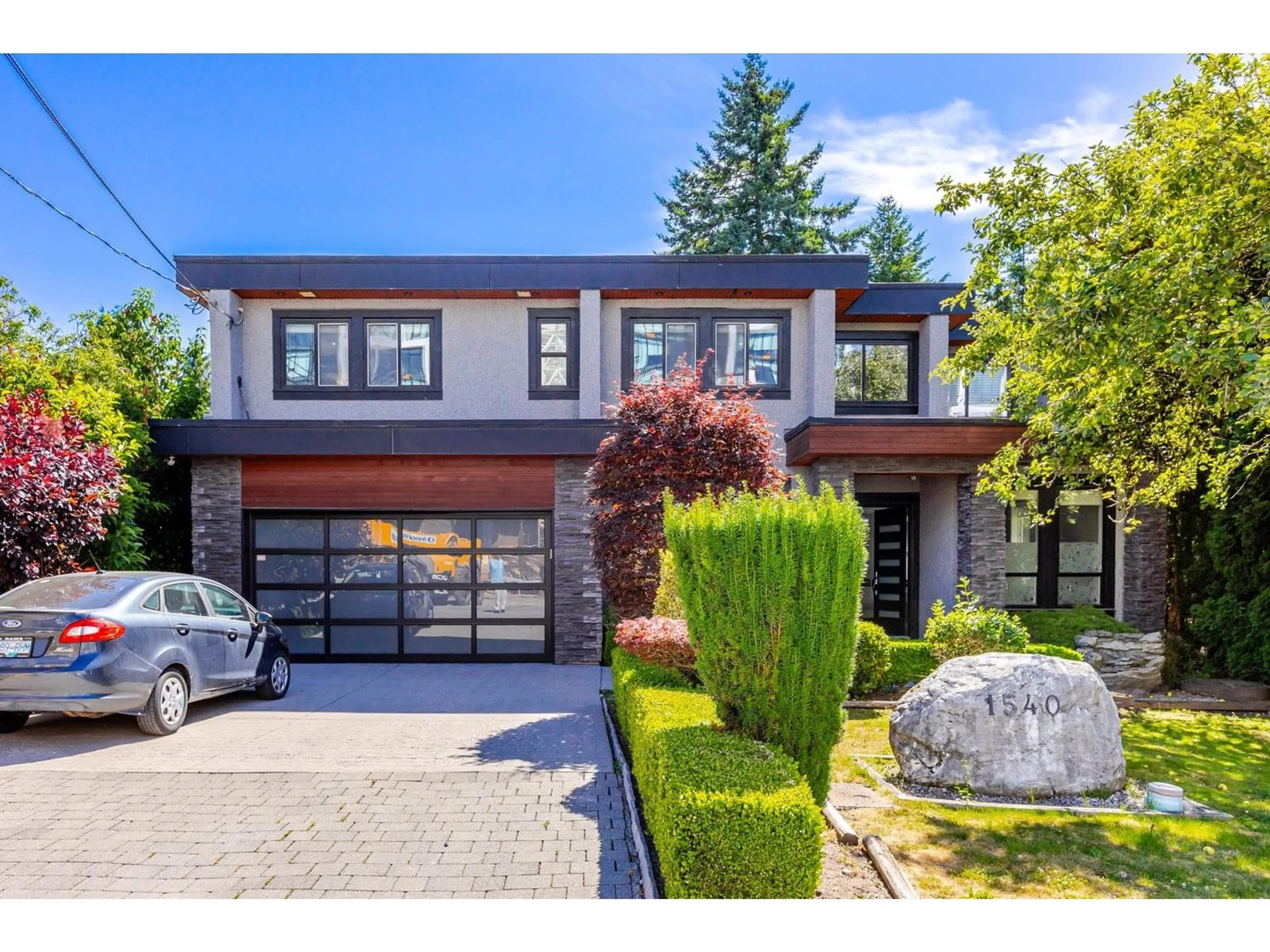 Home with brick exterior material, street for 1540 MAPLE, White Rock British Columbia V4B4N5