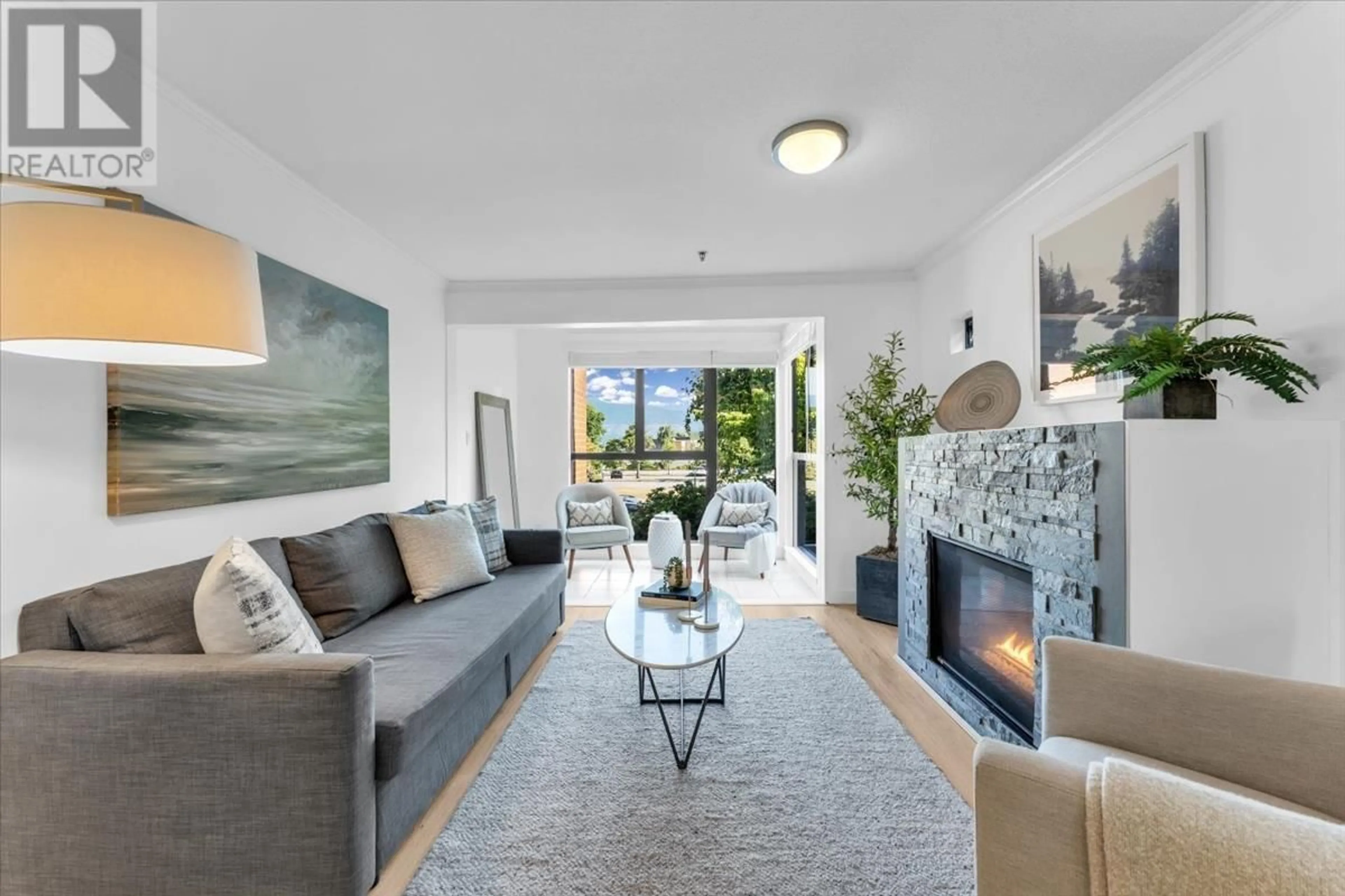 Living room with furniture, unknown for 206 - 2160 CORNWALL AVENUE, Vancouver British Columbia V6K1B4