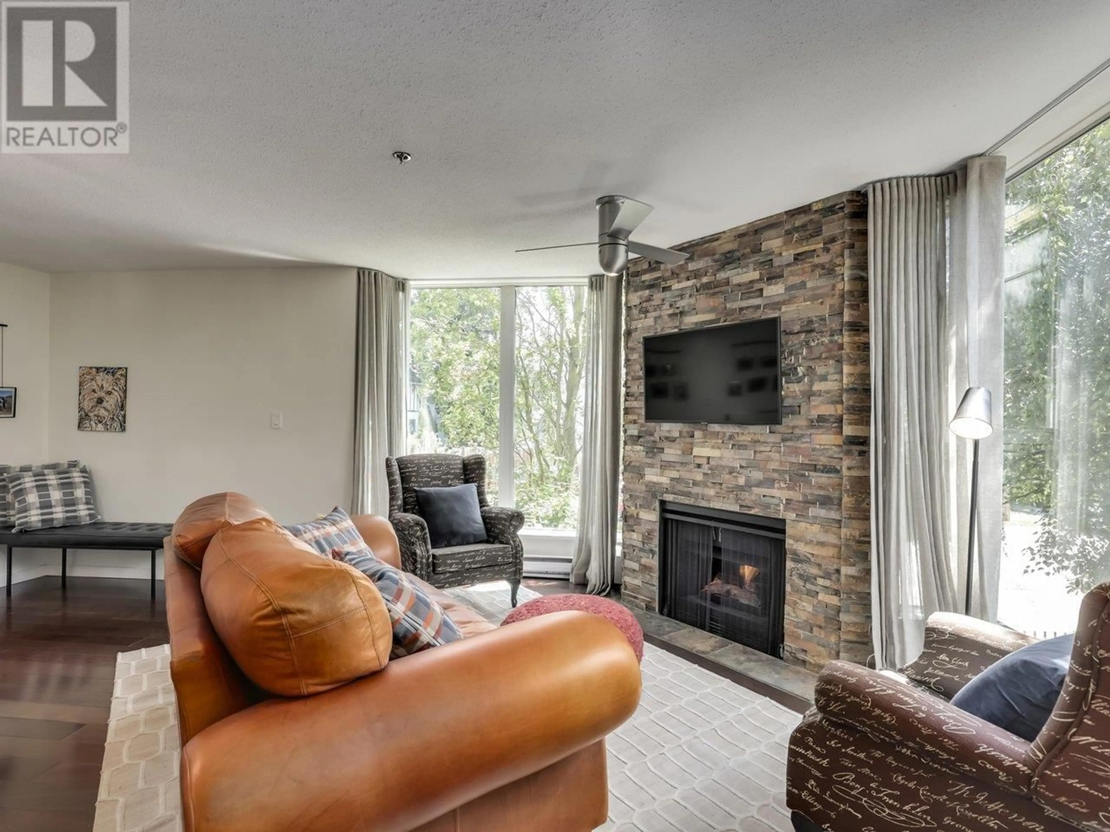 Living room with furniture, unknown for 3005 LAUREL STREET, Vancouver British Columbia V5Z3T6
