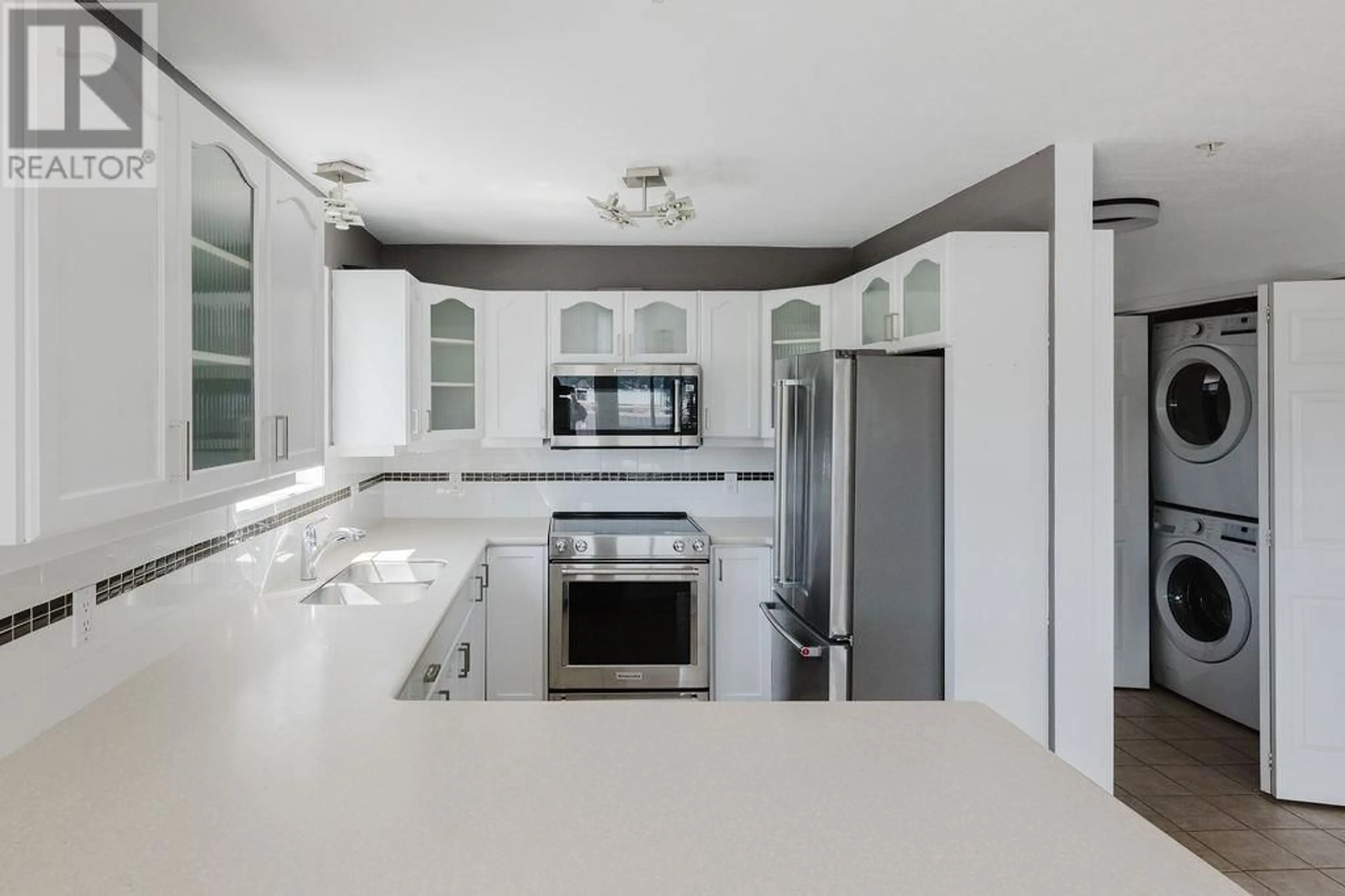 Unknown for 6 - 291 PERIWINKLE LANE, Gibsons British Columbia V0N1V0