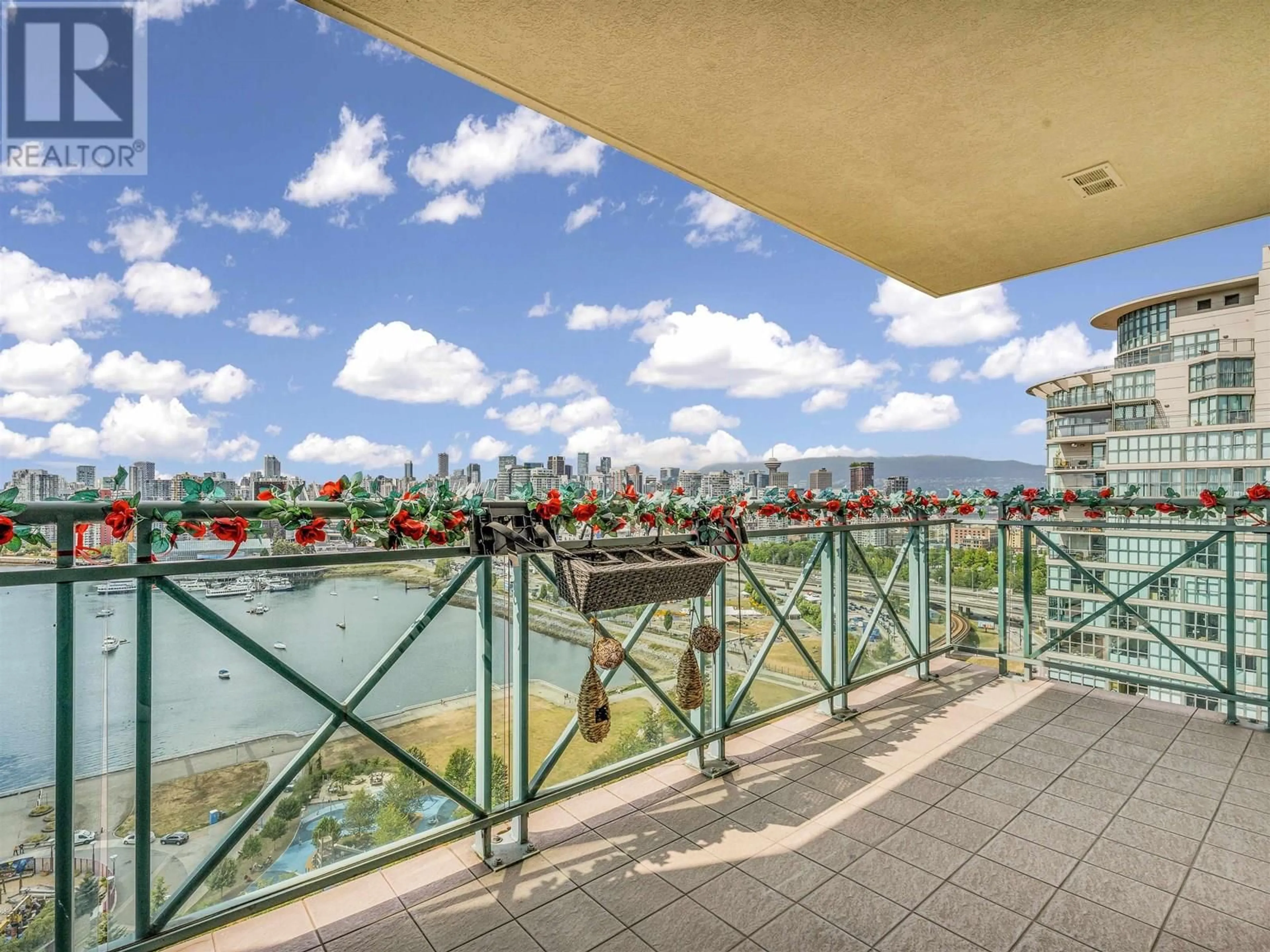 Balcony in the apartment, water/lake/river/ocean view for 2302 - 1188 QUEBEC STREET, Vancouver British Columbia V6A4B3