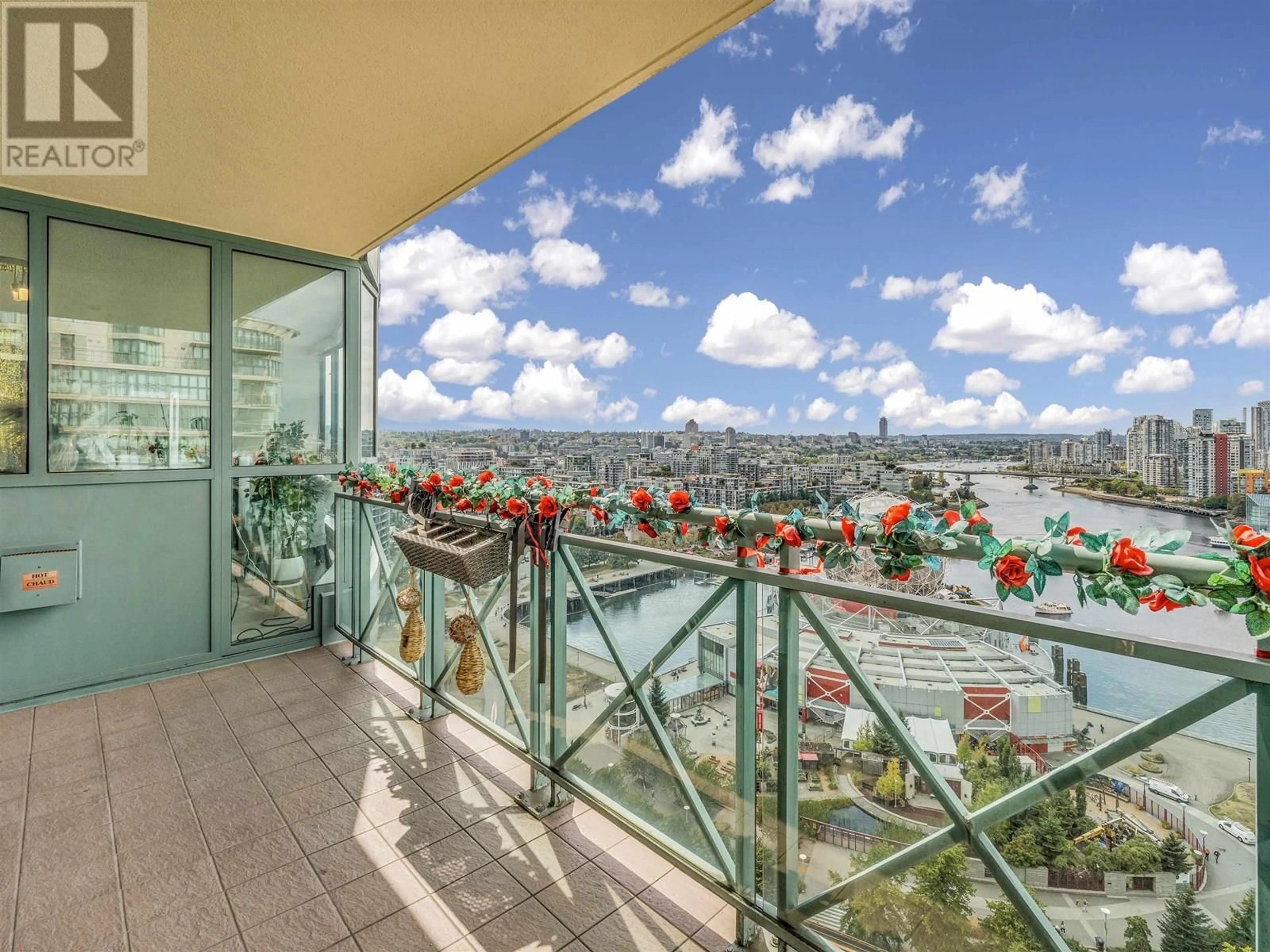 Balcony in the apartment, water/lake/river/ocean view for 2302 - 1188 QUEBEC STREET, Vancouver British Columbia V6A4B3