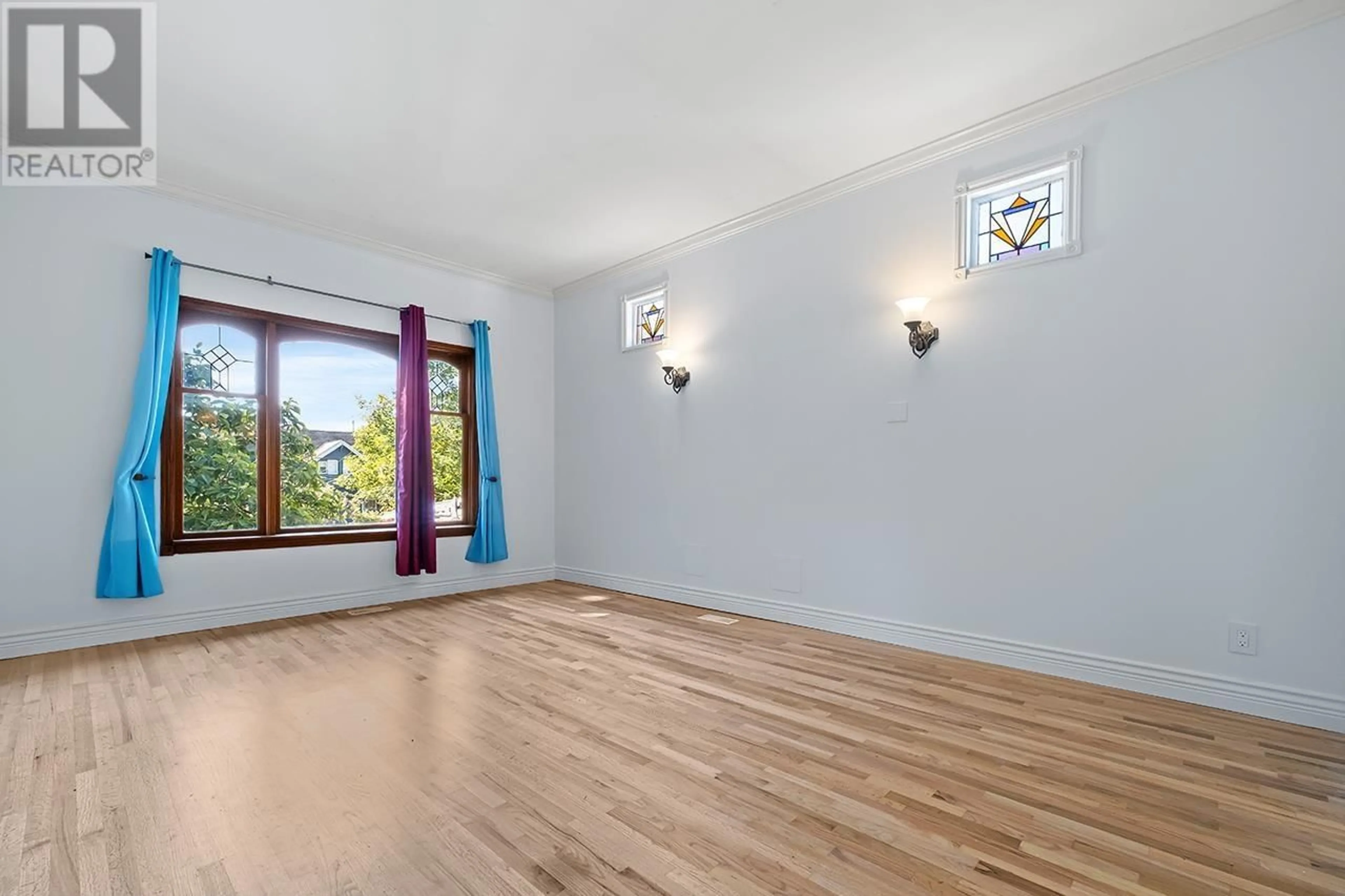A pic of a room for 1027 NANAIMO STREET, New Westminster British Columbia V3M2E7