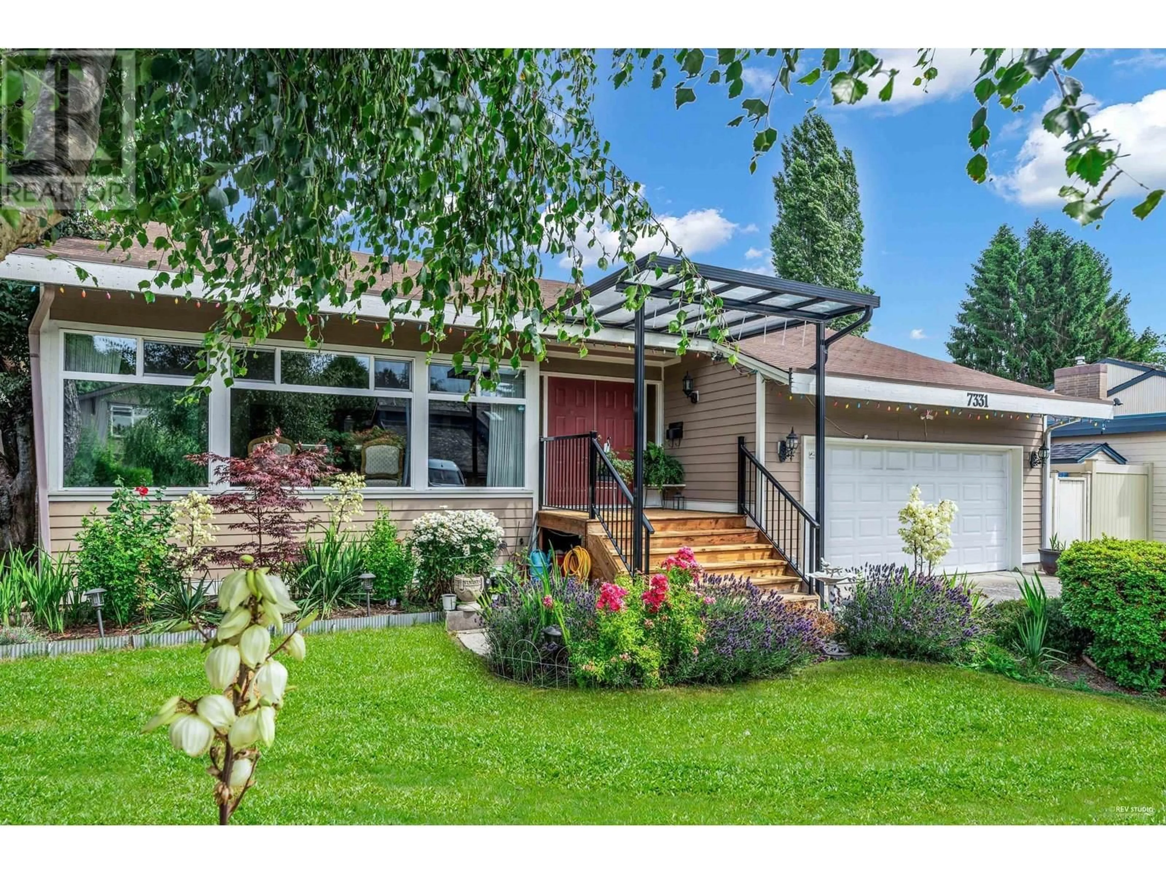 Home with vinyl exterior material, street for 7331 LISMER AVENUE, Richmond British Columbia V6Y2X4