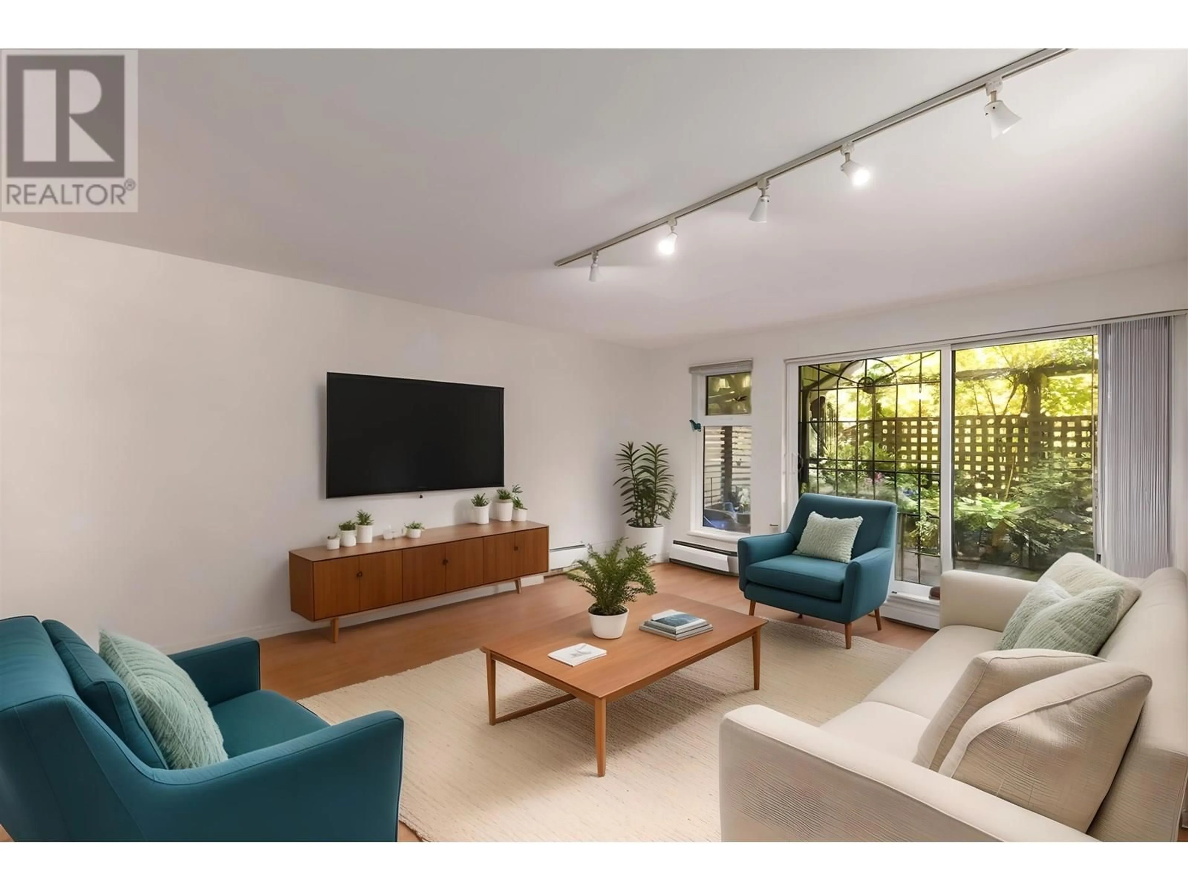 Living room with furniture, unknown for 224 - 7377 SALISBURY AVENUE, Burnaby British Columbia V5E4B2