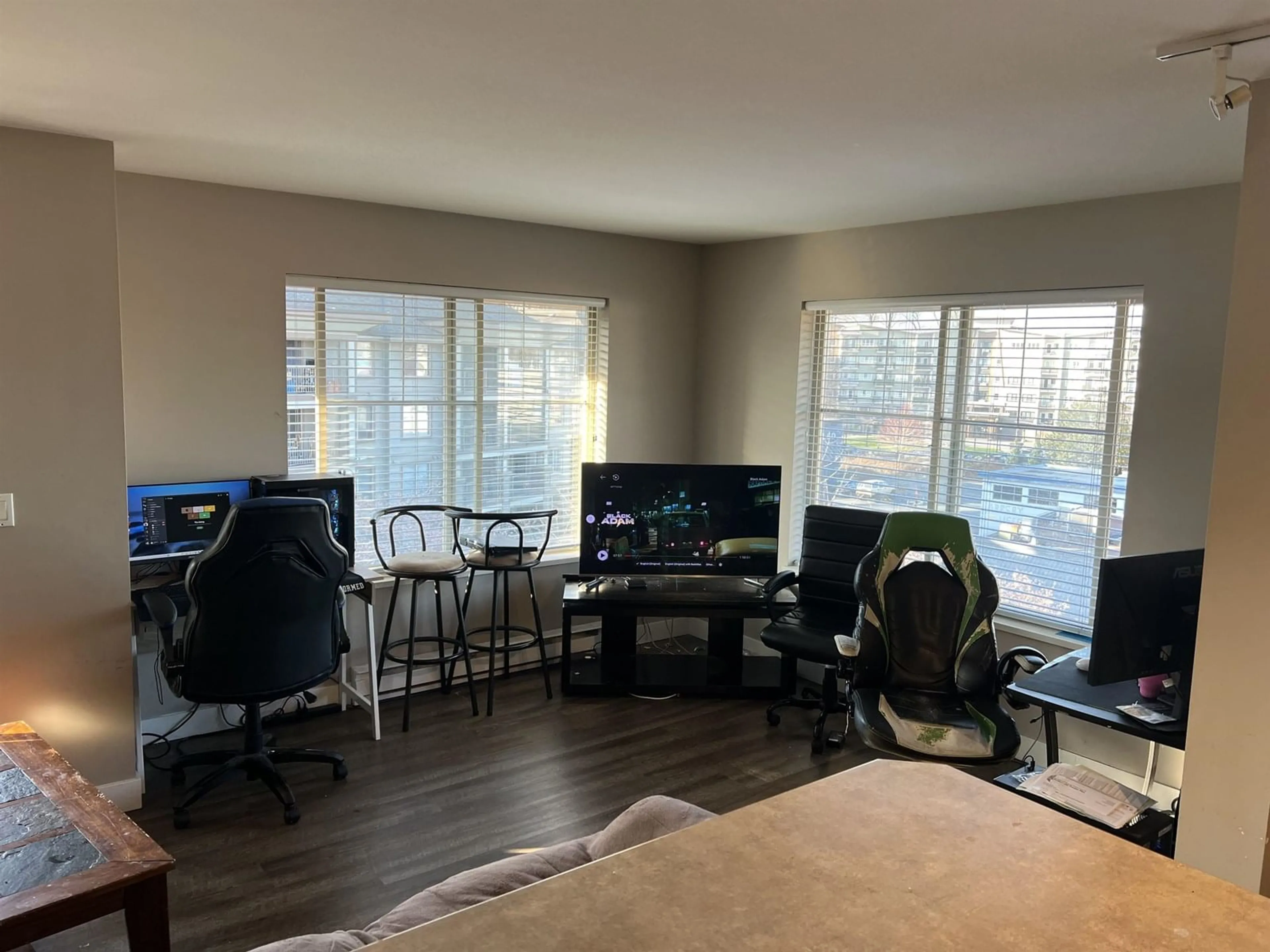 A pic of a room for 402 - 45561 YALE ROAD, Chilliwack British Columbia V2P0A8