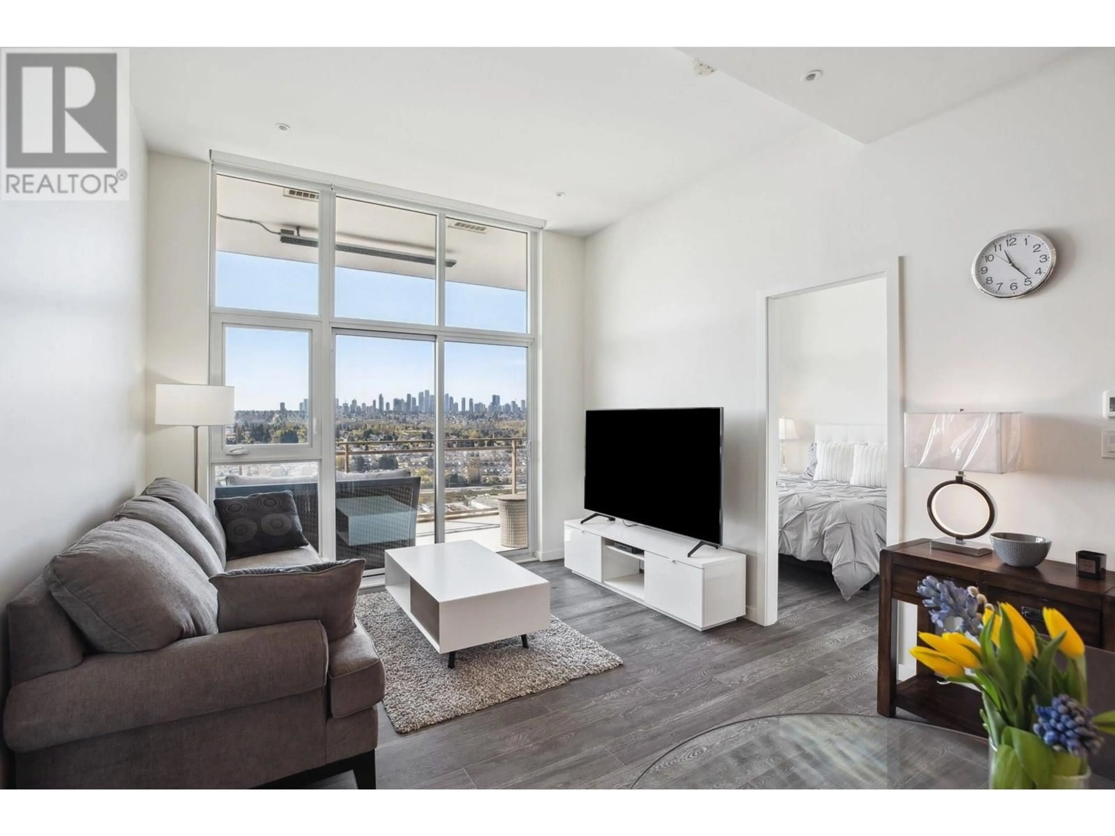 Living room with furniture, unknown for 3103 - 5333 GORING STREET, Burnaby British Columbia V5B0B6