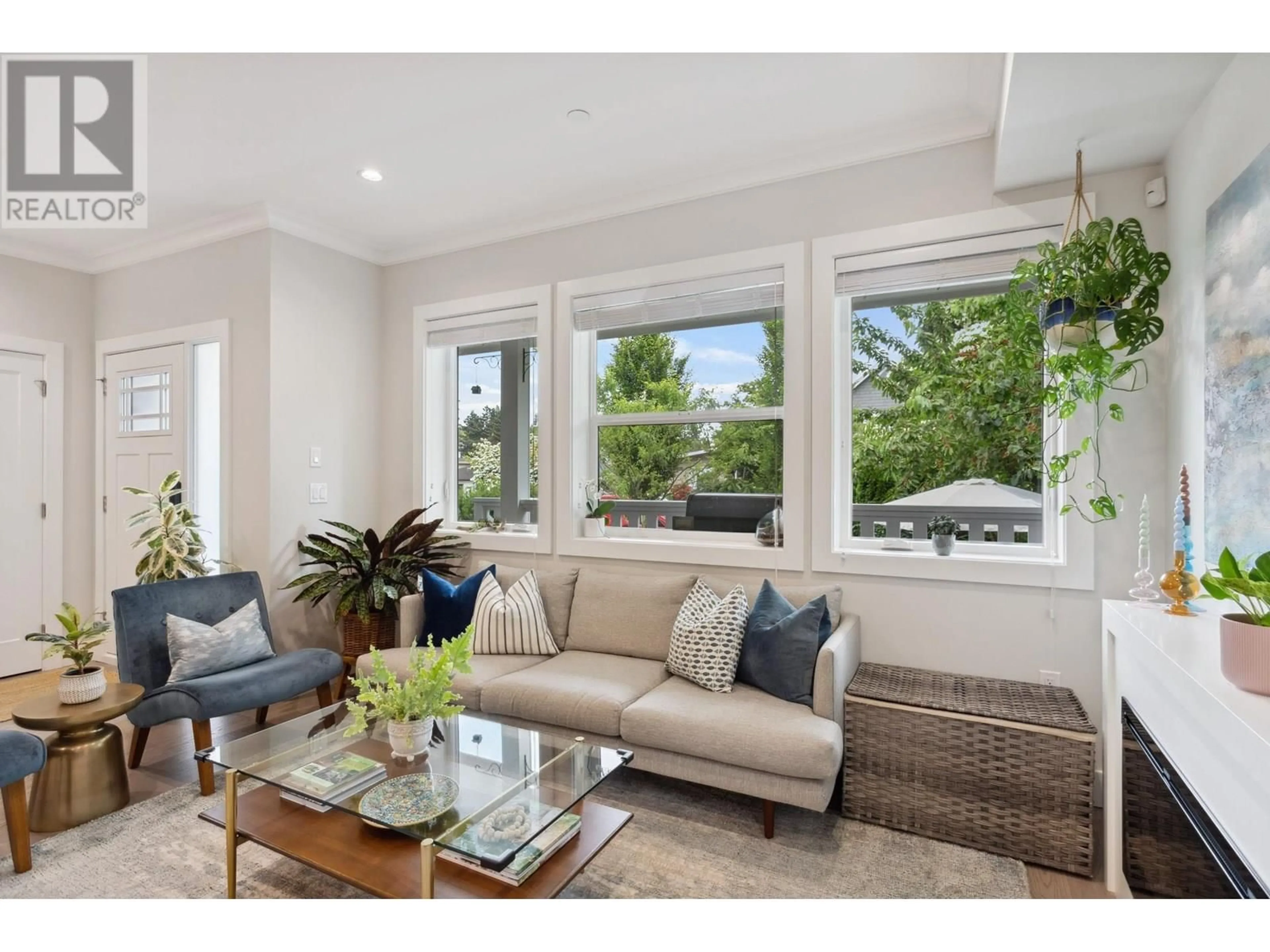 Living room with furniture, unknown for 1369 13TH AVENUE, Vancouver British Columbia V5N2B5