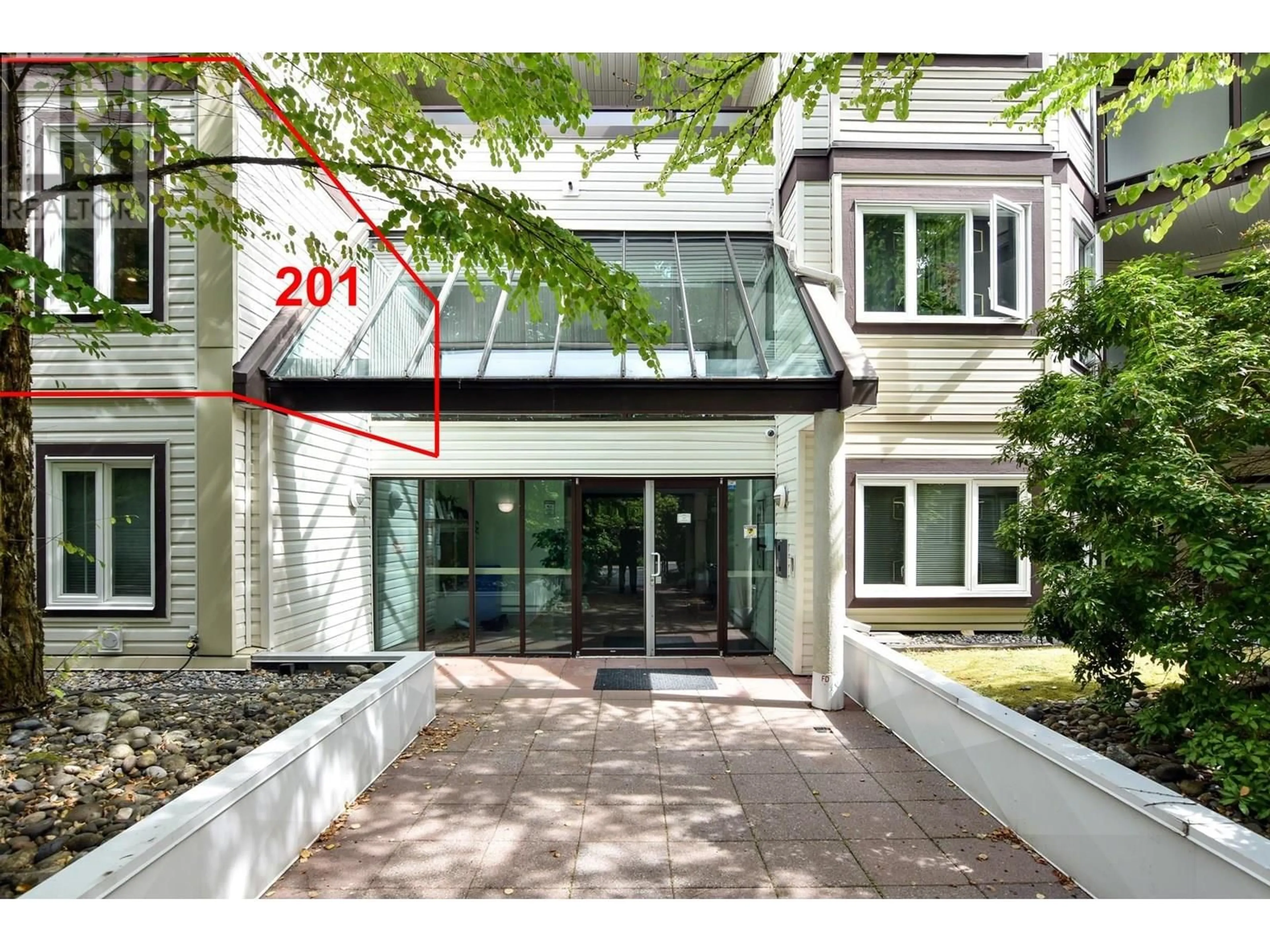 Unknown for 201 - 7139 18TH AVENUE, Burnaby British Columbia V3N4Z3